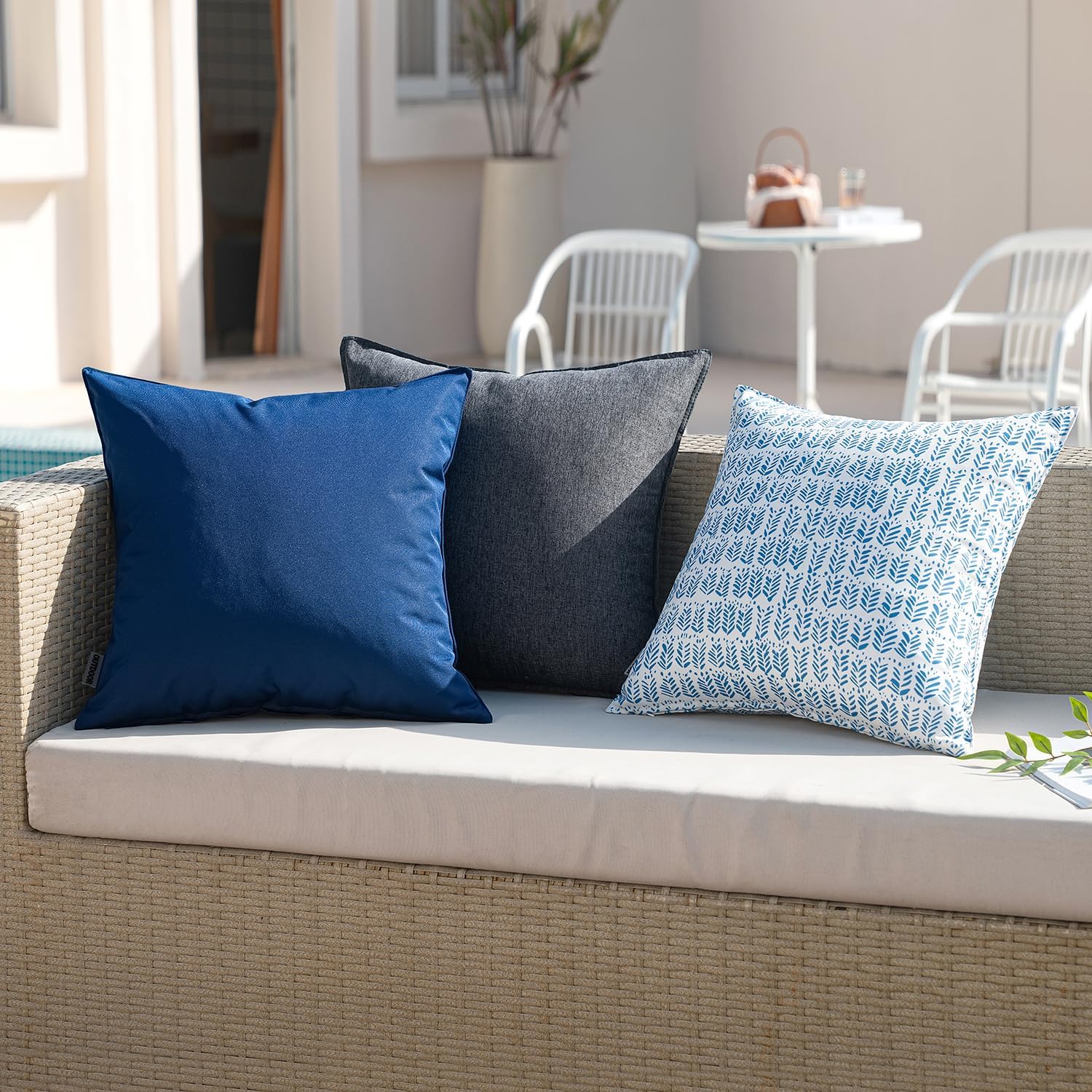 MIULEE Outdoor Pillows with Inserts Set of 2 Patio Waterproof Fade Resistant Fluffy Throw Pillows Decorative Garden Spring Natural Accent Leaves Cushion for Home Sofa Decor 18x18 Inch Royal Blue