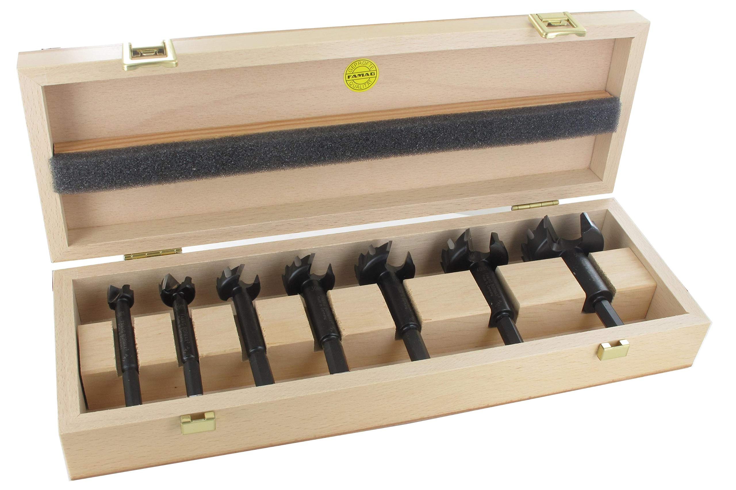 FAMAG Bormax - Juego de brocas Forstner de metal duro D = 15, 20, 25, 30, 35, 40, 50 mm, punta de centrado, corte principal HM y corte perimetral dentado equipado con HM, en caja de madera