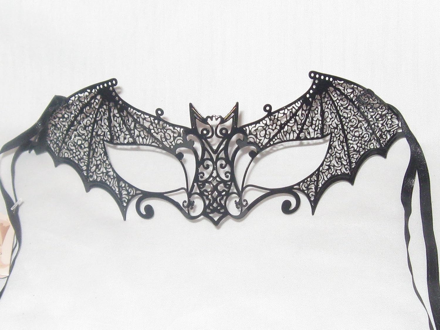 BLACK LASER CUT BAT HALLOWEEN MASK