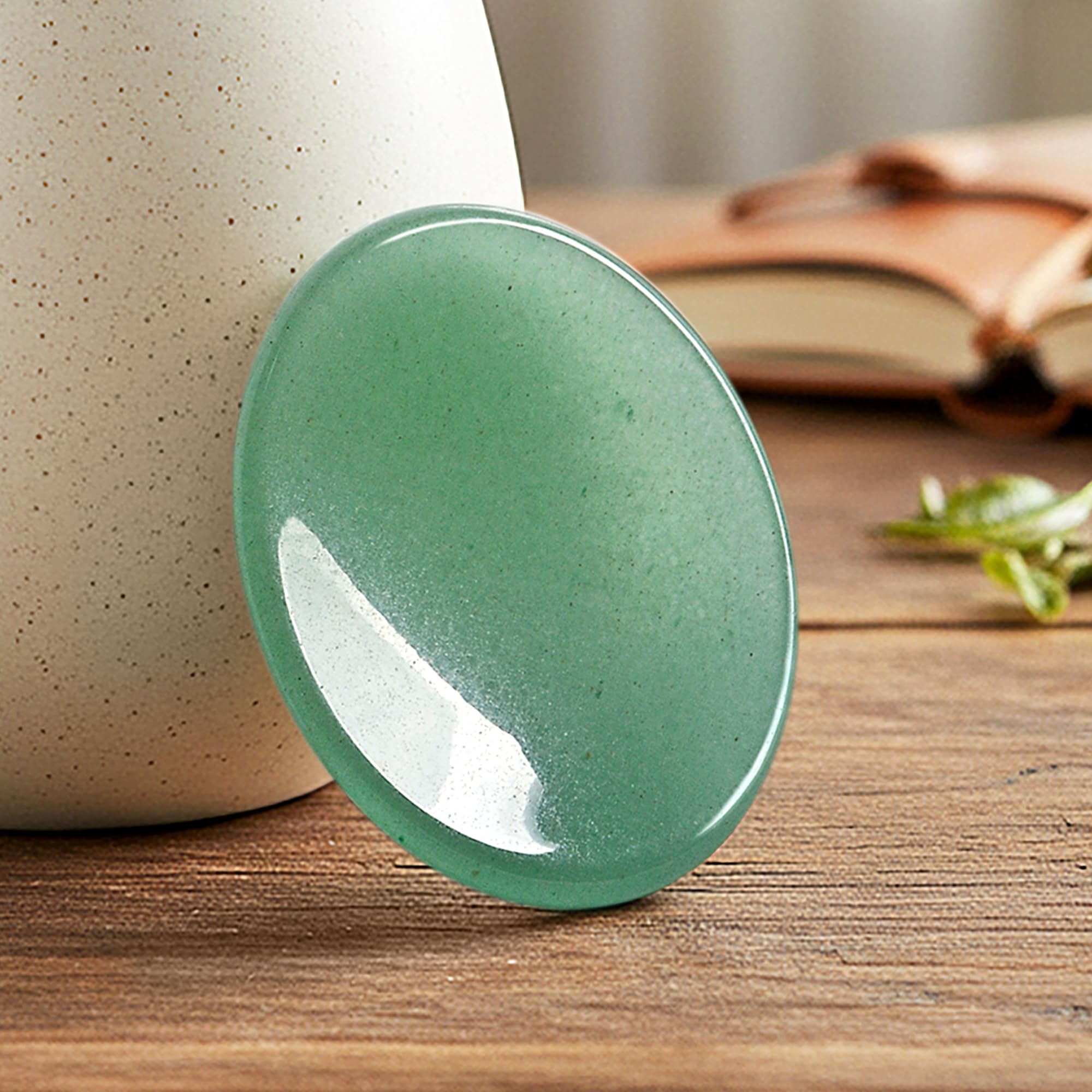 Green Aventurine Jade Crystals Healing Thumb Worry Stone Pocket Palm Meditation Crystal Oval Gemstone