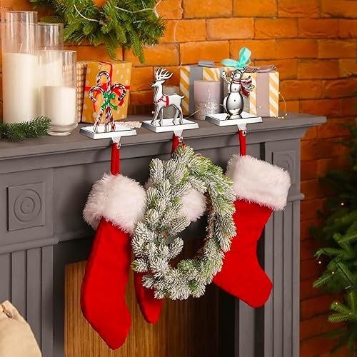 Miniatura 4 de Therwen Juego de 4 soportes para calcetines de Navidad, ganchos para repisa de chimenea, muñeco de nieve, copos de nieve, árbol de Navidad, ciervos