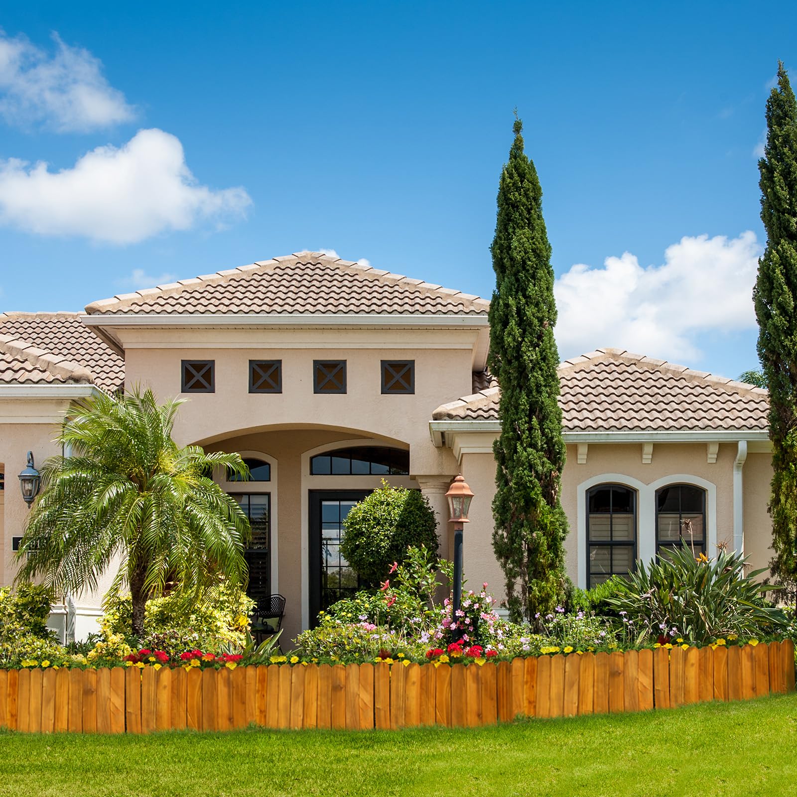 HYBDAMAI Garden Wooden Short Fence Garden Edging Border Anti-Corrosive Wood Landscape Border Edging with Butterfly Ornaments for Gardens Lawns Balconies Courtyards Planting Fences