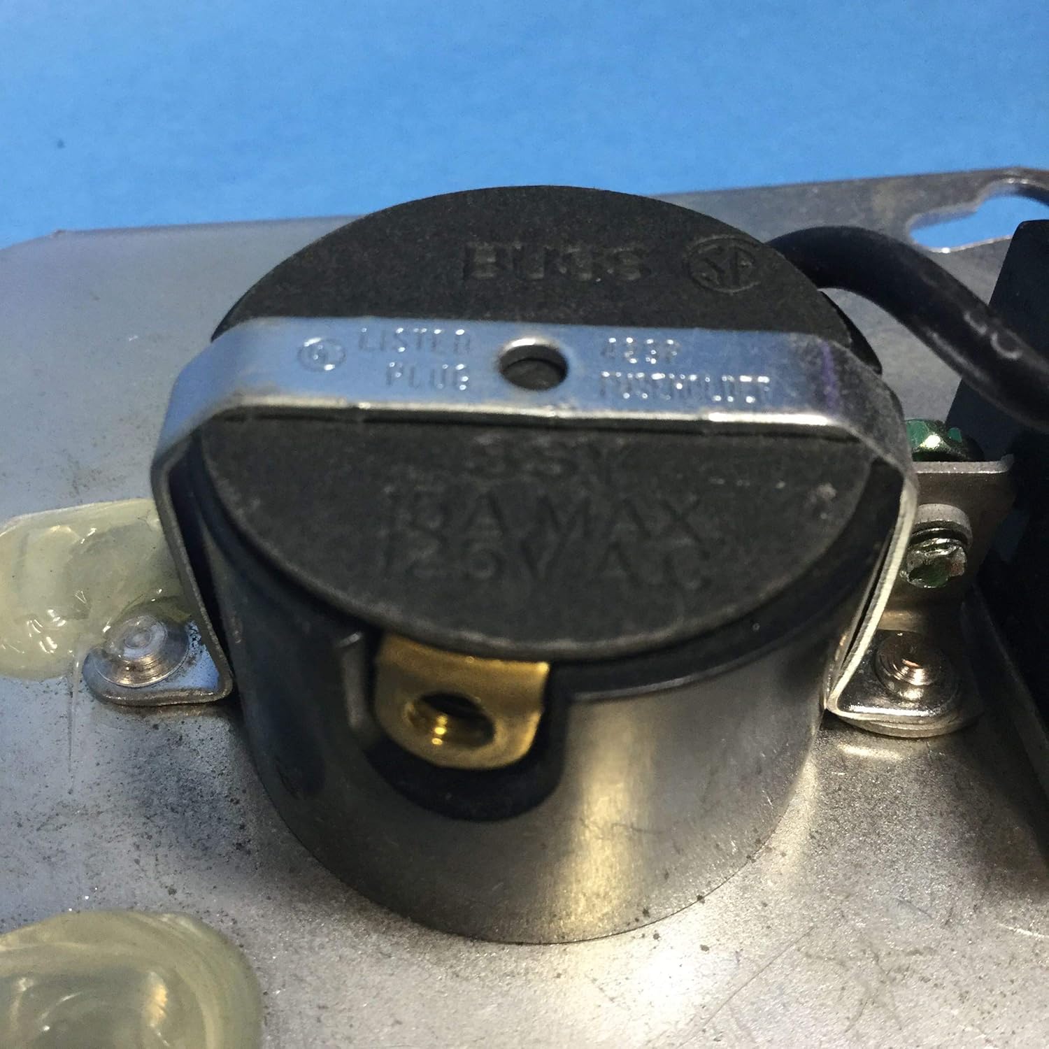Cooper Bussmann BSPH2A60D60LV SSY Fuse Tron Box Cover Unit