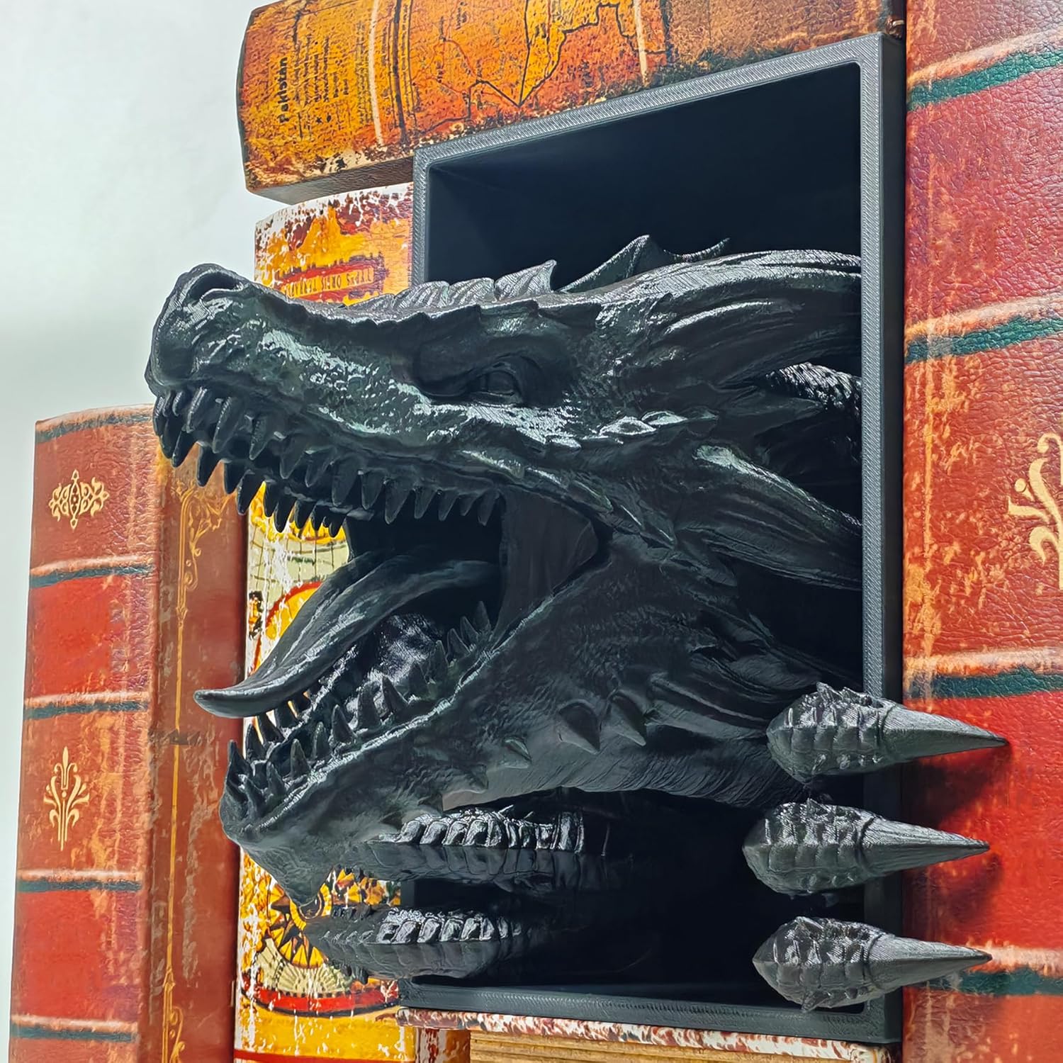 Black 3D Dragon Head Bookends - Sharp Fangs & Claws, Fantasy Decor for Home/Office Bookshelf (Black)