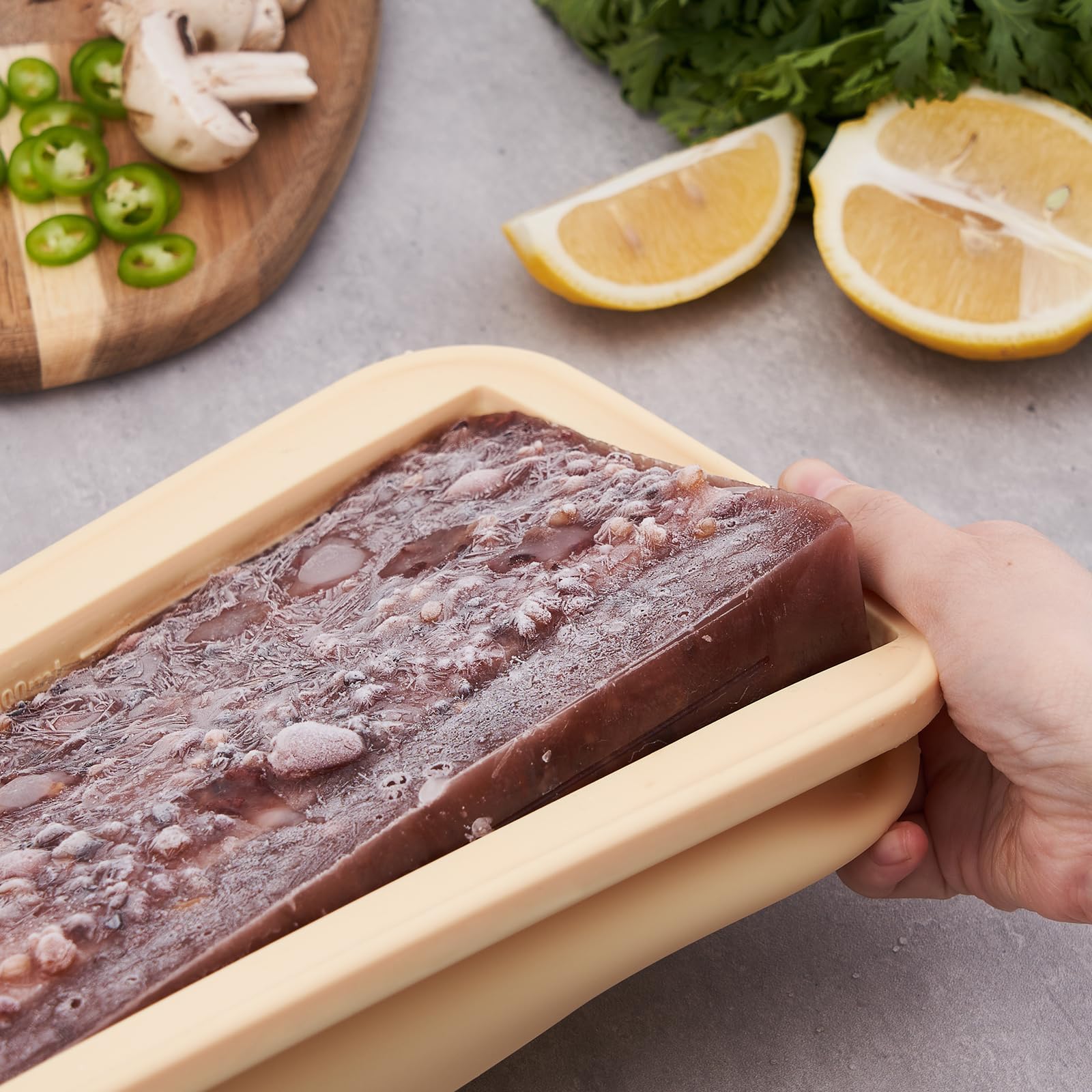 Winrock Super Eiswürfelform für 2 Tassen x 2 Portionen, große Silikon-Gefrierform mit Deckel, für Suppe und Mahlzeiten, Vorbereitung von Speiseresten, Gefrierschrank, 2 Stück