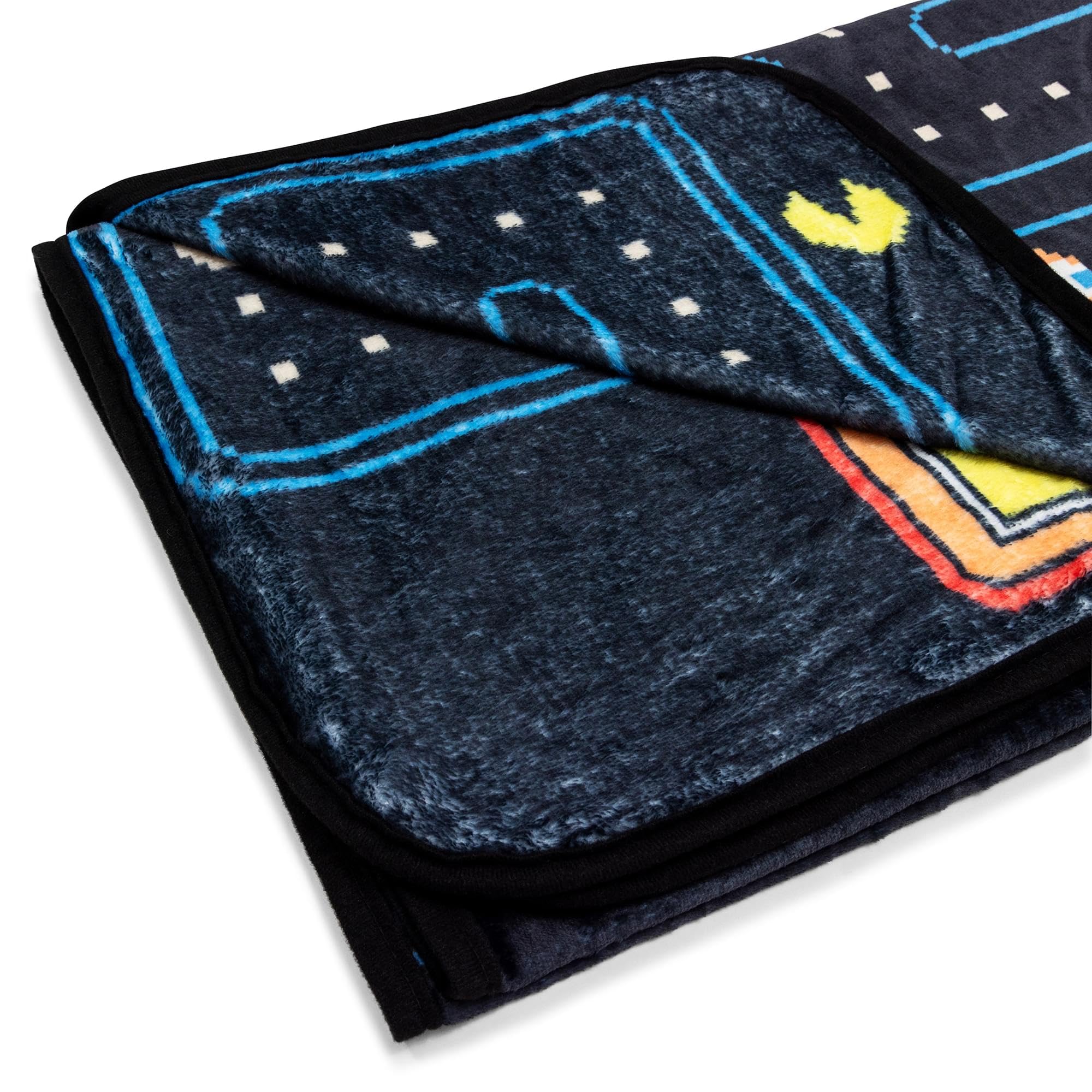 Amazon.com: PAC-Man Classic Maze 45 x 60 Inch Throw Blanket