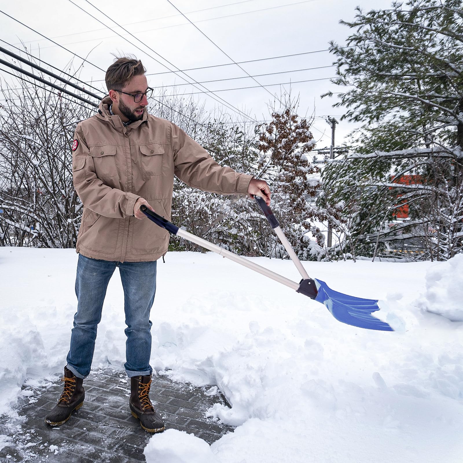 Magshion Pala da neve ergonomica da 45,7 cm con manico assistito e lama in alluminio resistente agli urti, rimozione della neve per vialetto e patio, blu