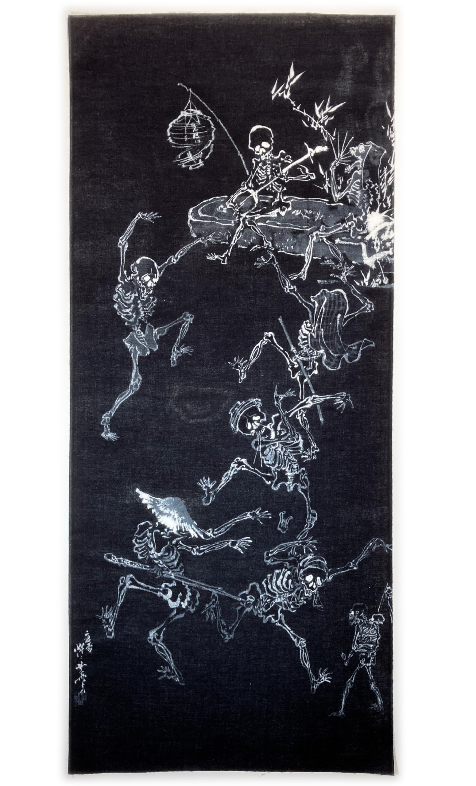 Amazon｜河鍋暁斎 踊る髑髏 濃紺地 古今東西 浮世絵 手ぬぐい 約80cm