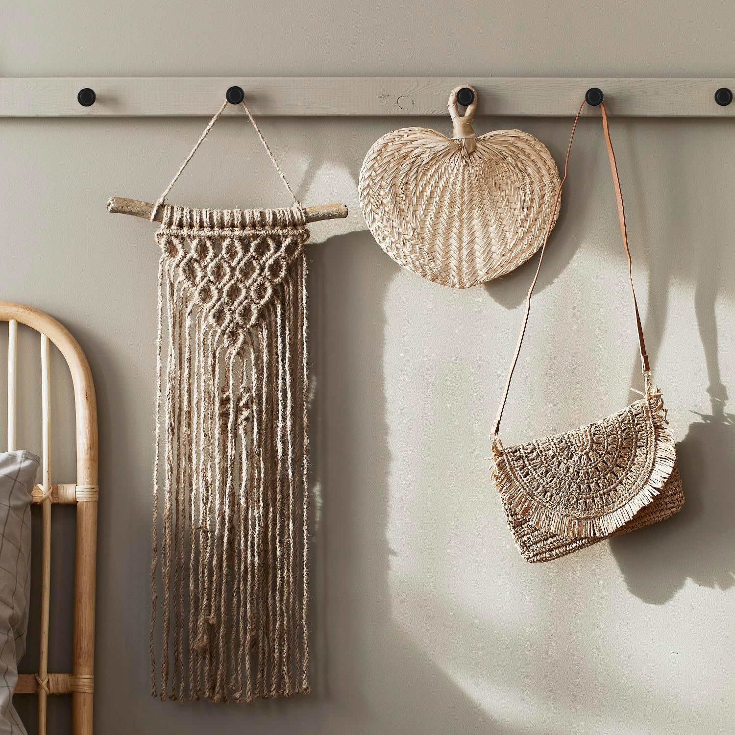 QWORK 40 Piece Double Headed Picture Hangers Nails Set, Black (10lb, 20lb, 30lb, 50lb) Thumb Tacks for Wall Hanging