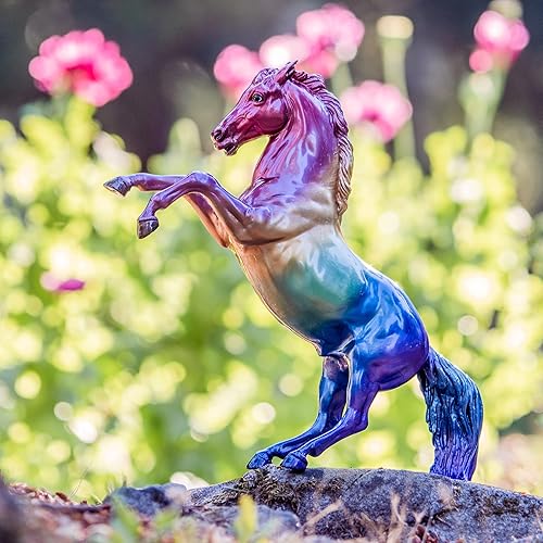 Miniatura 2 de Breyer Horses Traditional Series Edición Limitada | Jewels Rainbow Decorator | Modelo de juguete de caballo | 11.5 x 9 pulgadas | Figura de caballo