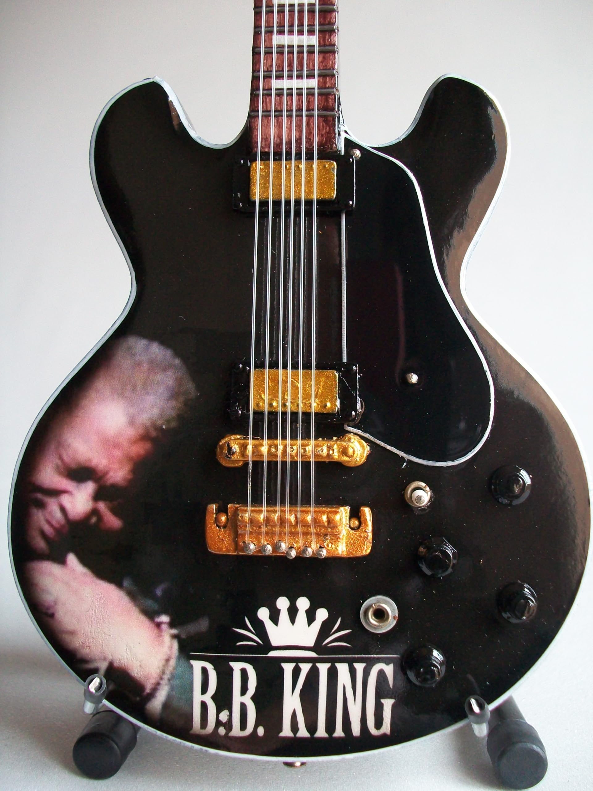 Guitare miniature noire de collection BB King