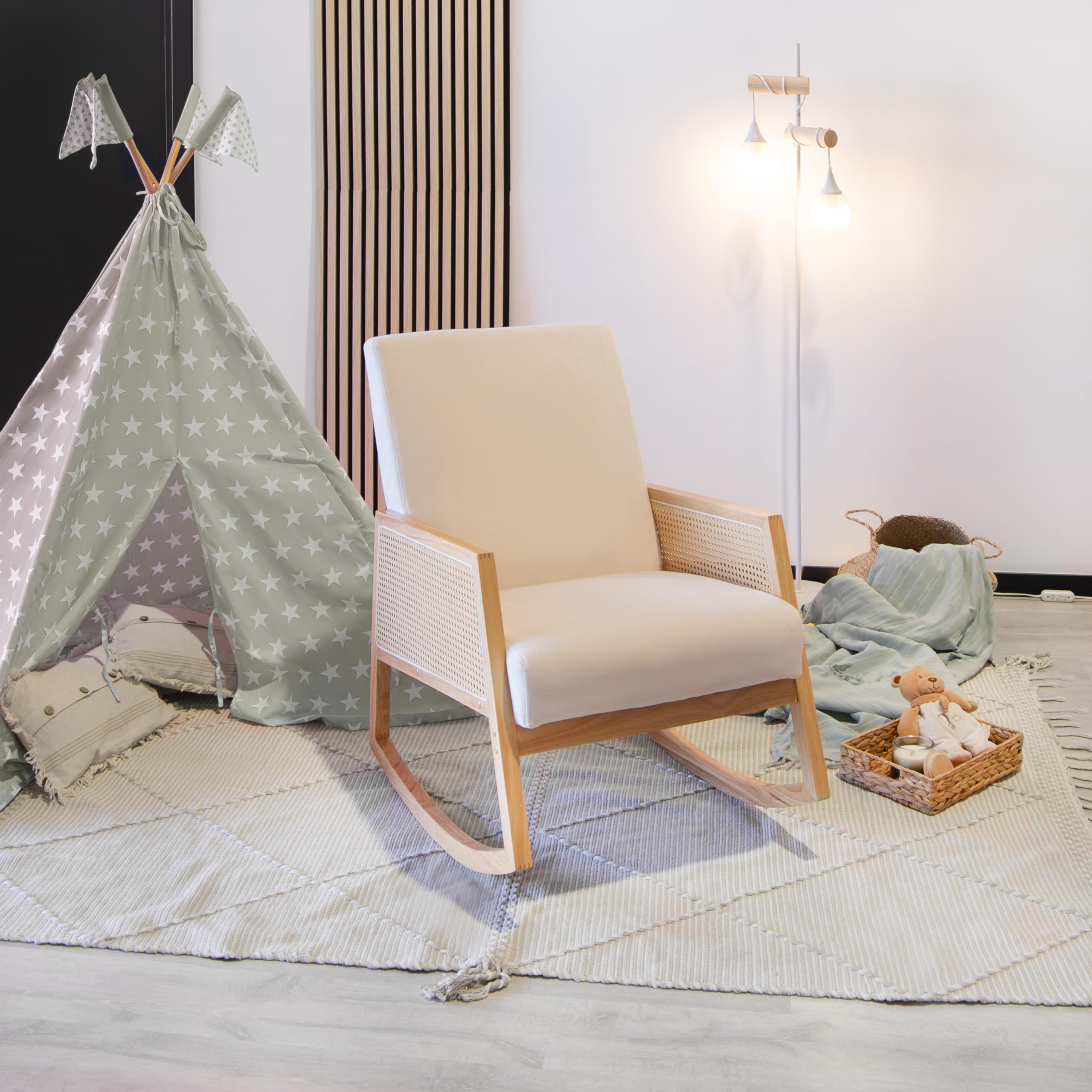 duehome | Ember, Butaca Mecedora, Sillón de Diseño, Acabado en Crema, Ratan y Madera, Medidas: 82 cm (Ancho) x 65 cm (Largo) x 98 cm (Alto)