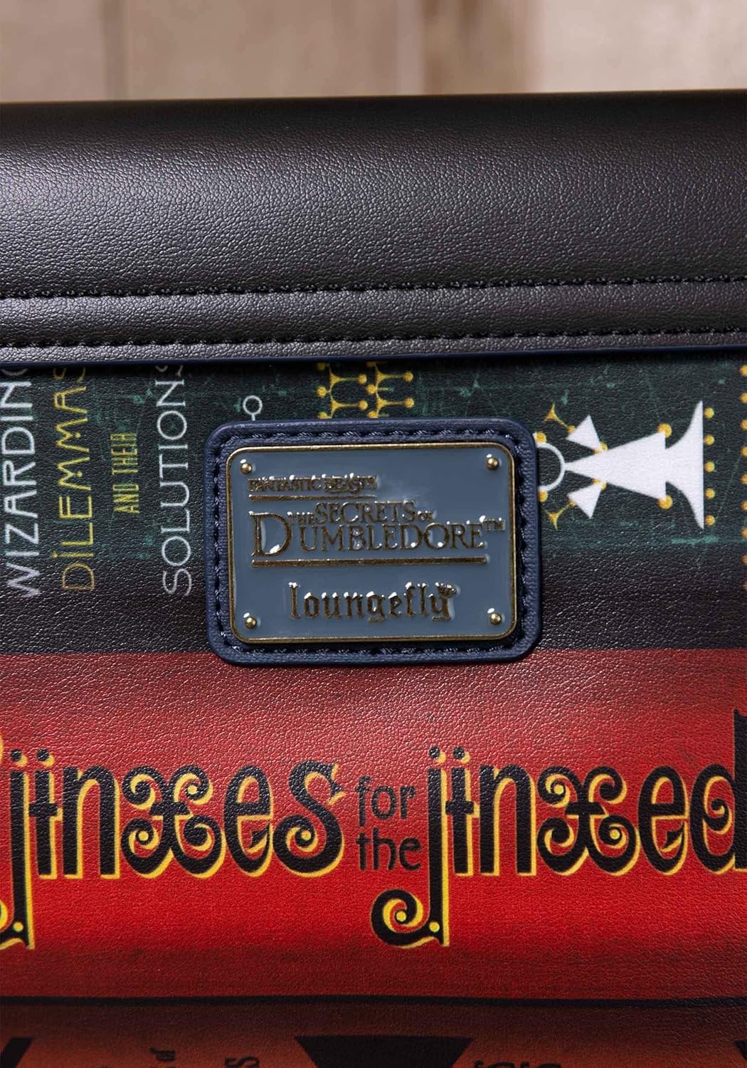 Loungefly: Warner Fantastic Beasts - Magical Book Chain Strap Cross Body Bag