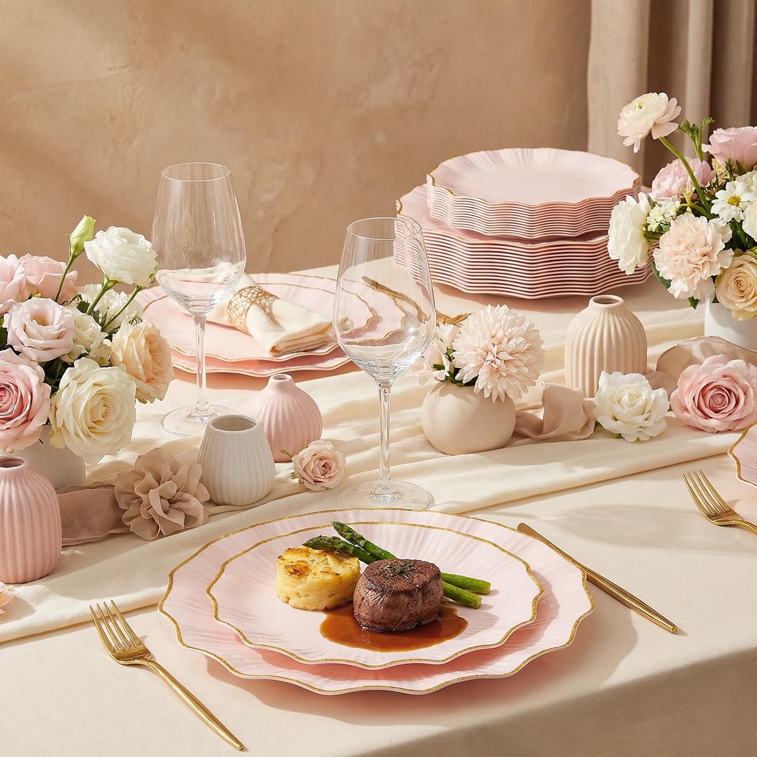 Rubtlamp 60Pcs Pink Plastic Plates - Pink Scalloped Plates with Gold Trim - 30 Dinner & 30 Dessert Platos, Heavy-duty Gold Plates for Party, Wedding&Mother’s Day (30 Guests)