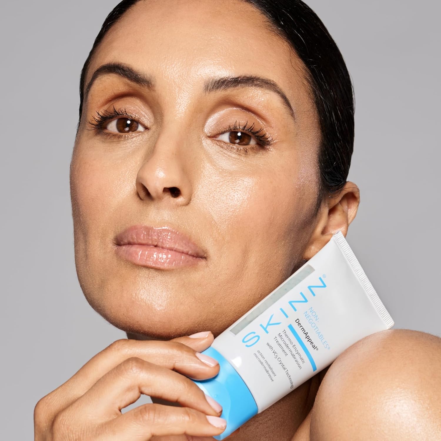 SKINN DermAppeal Microdermabrasion Face Scrub - Professional-Level Exfoliating Facial Scrub with Headband for Mess-Free Application - Daily Skin Care for Wrinkles & Fine Lines & Smooth, Glowing Skin - Image 7