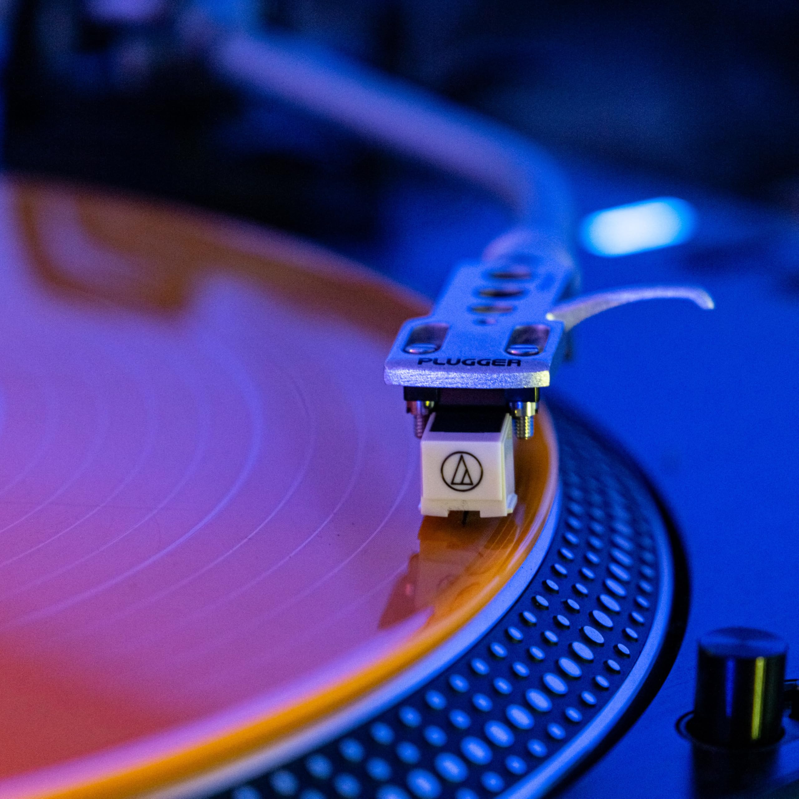 Cellule vinyle PLUGGER TH-01
