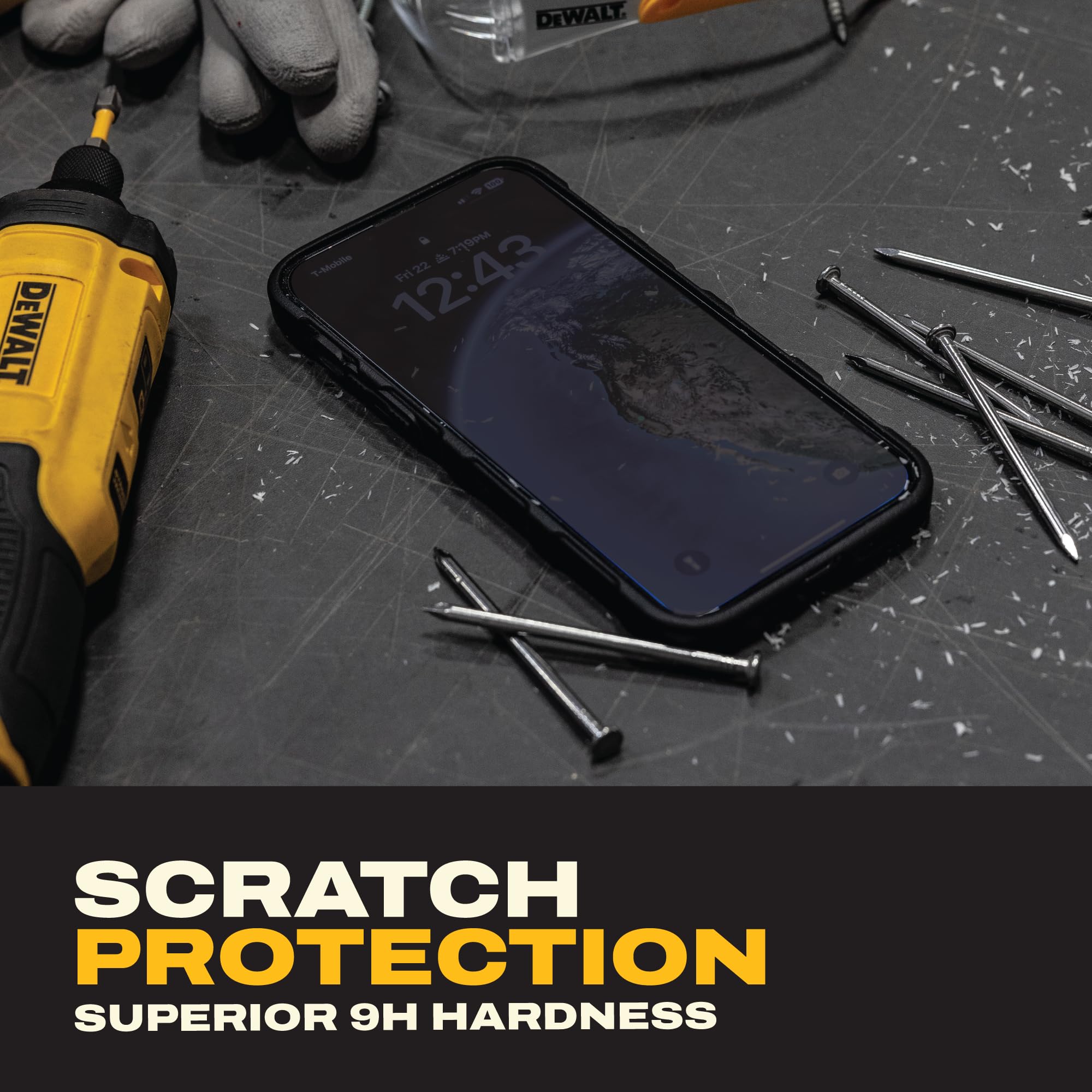 DEWALT Pellicola protettiva per schermo Heavy Duty da 2 pezzi compatibile con iPhone 17, protezione del sensore, compatibile con Dynamic Island, vetro temperato anti-spia [durezza 9H]