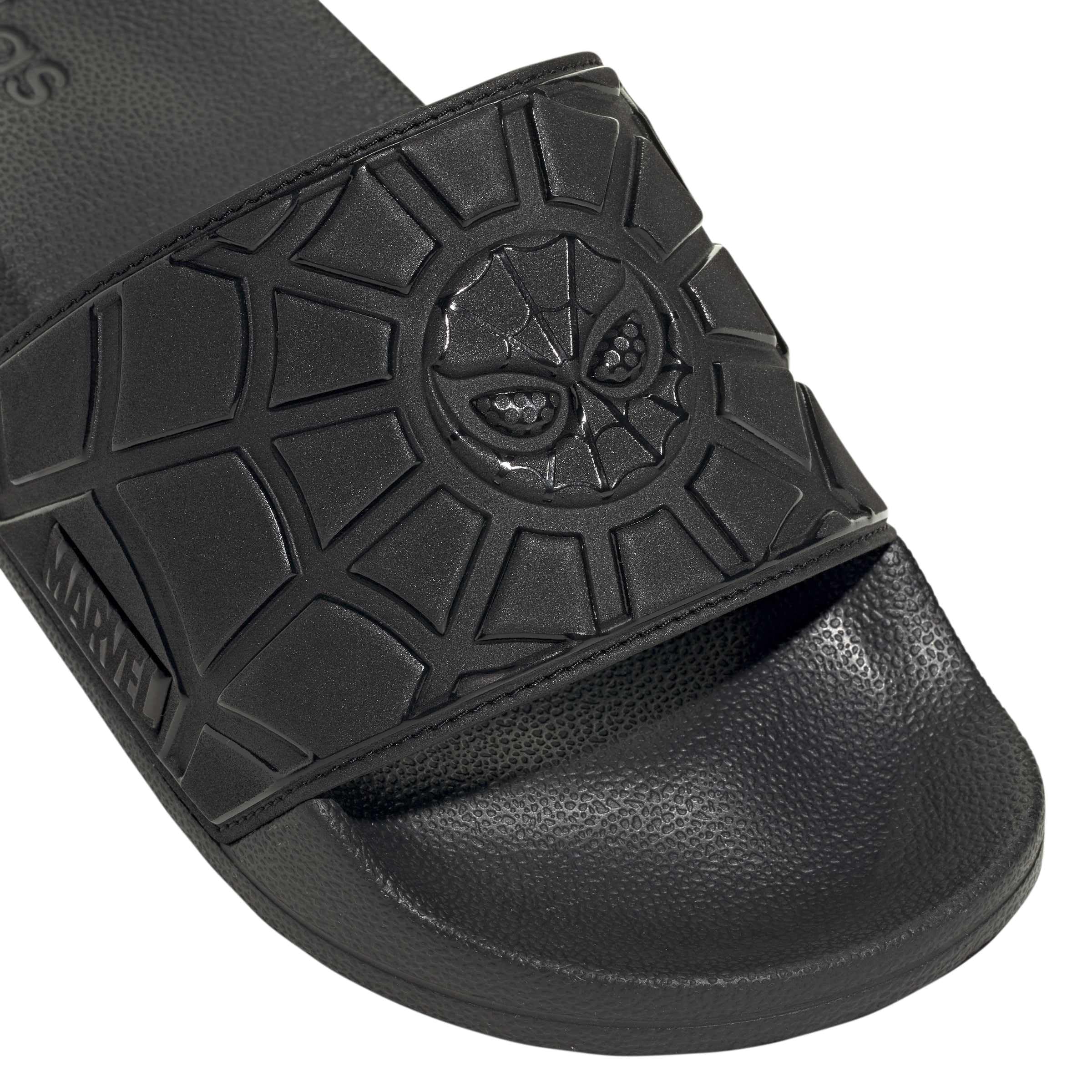 adidas Unisex Claquette DE Douche Adilette Marvel Spider-Man