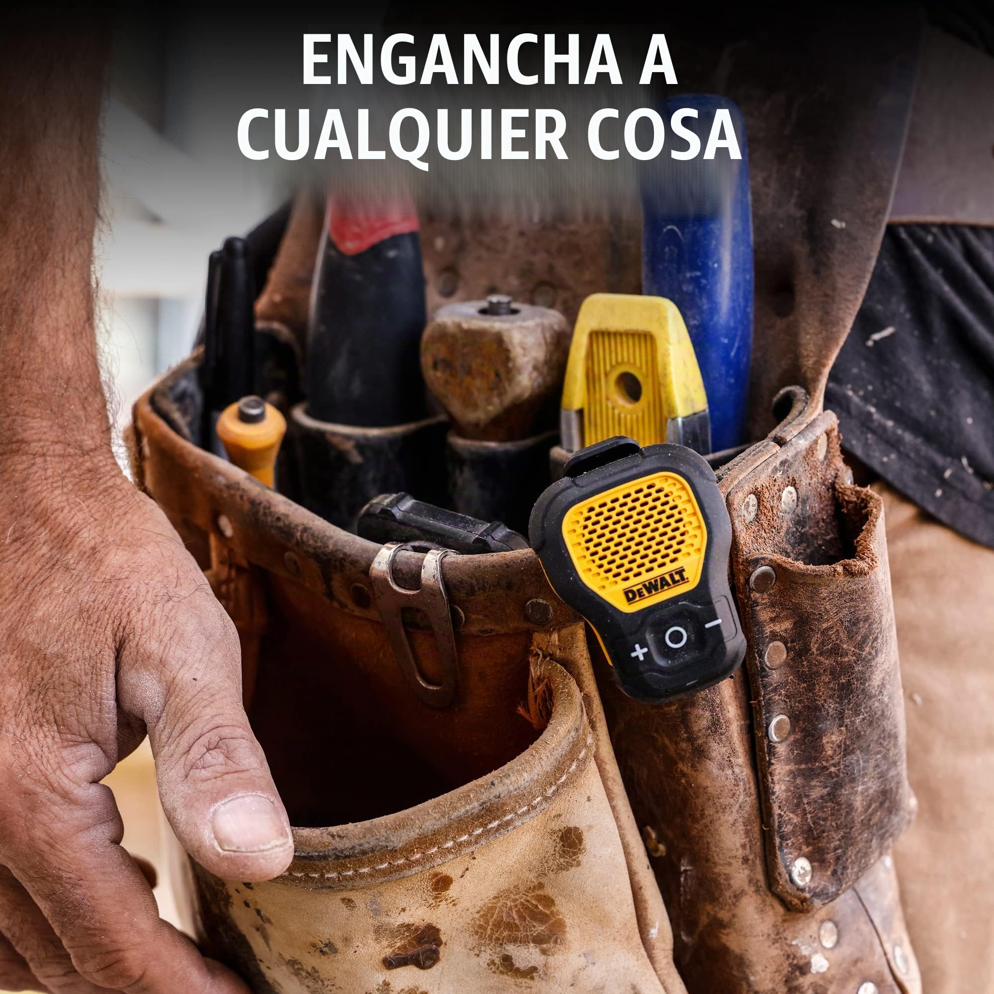 DEWALT Altavoz Bluetooth Portátil, Emparejamiento Estéreo Inalámbrico, Resistente al Agua, magnético, con Clip, micrófono Incorporado, 10 Horas Reproducción, música/Llamadas Manos Libres