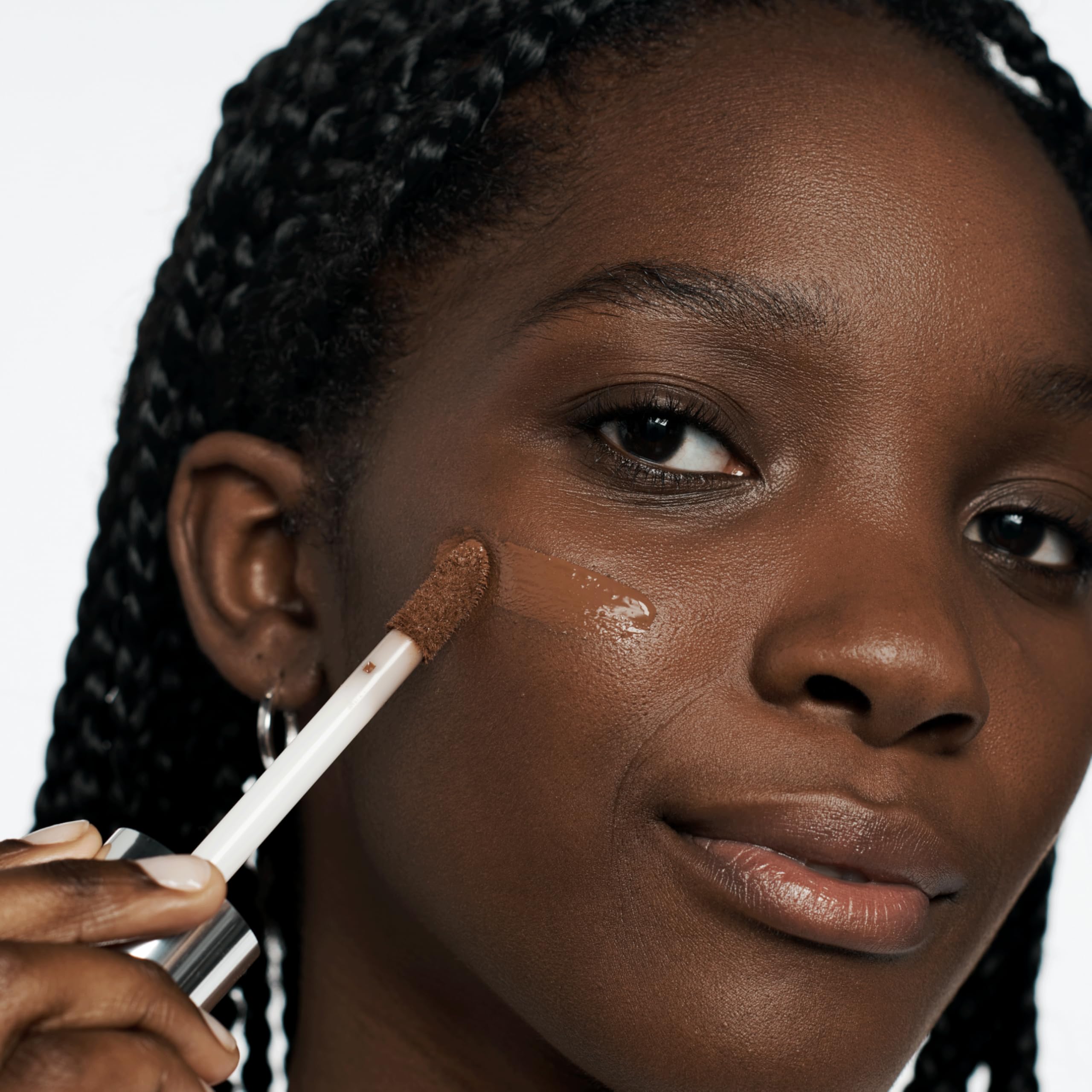 Clinique Beyond Perfecting™ Foundation + Concealer | 2-in-1 Foundation & Concealer | Für Mischhaut bis ölige Haut | Volle Deckkraft & leichtes Hautgefühl | 30 ml