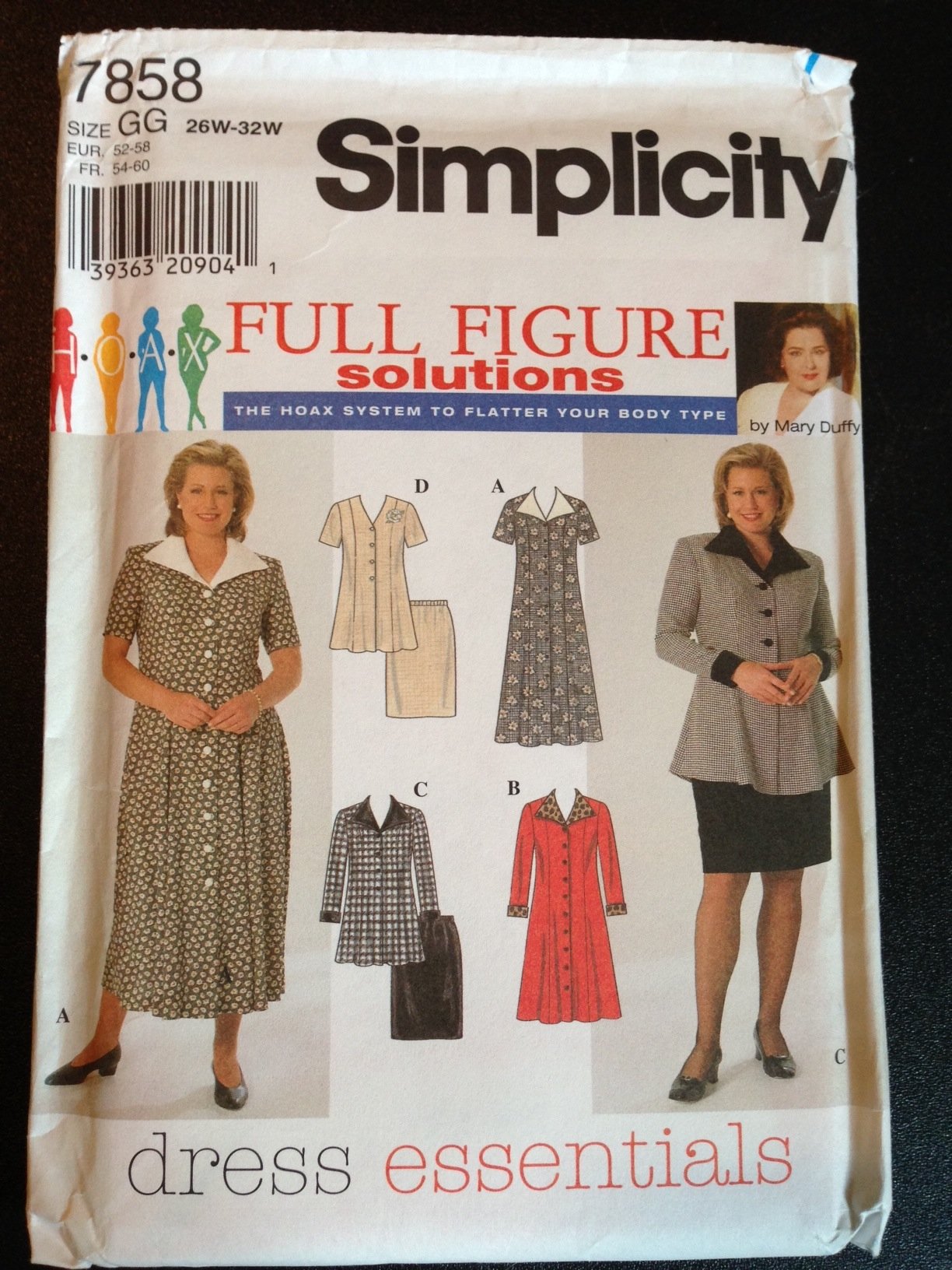 Patron Simplicity 7858 finitions soignées pour robe et jupe femme