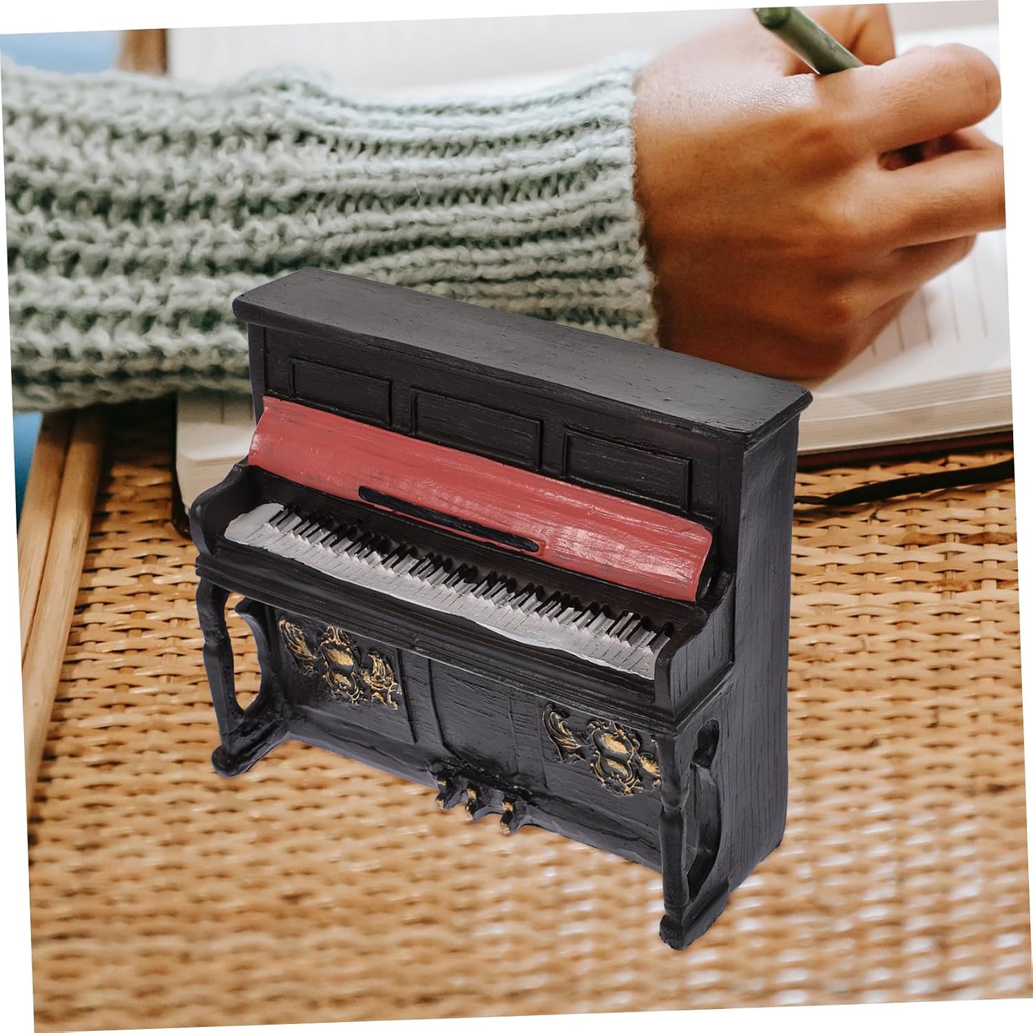 Xmas Retro Style Resin Piano Figurine, Creative Piano Decor Mini Statue image 3