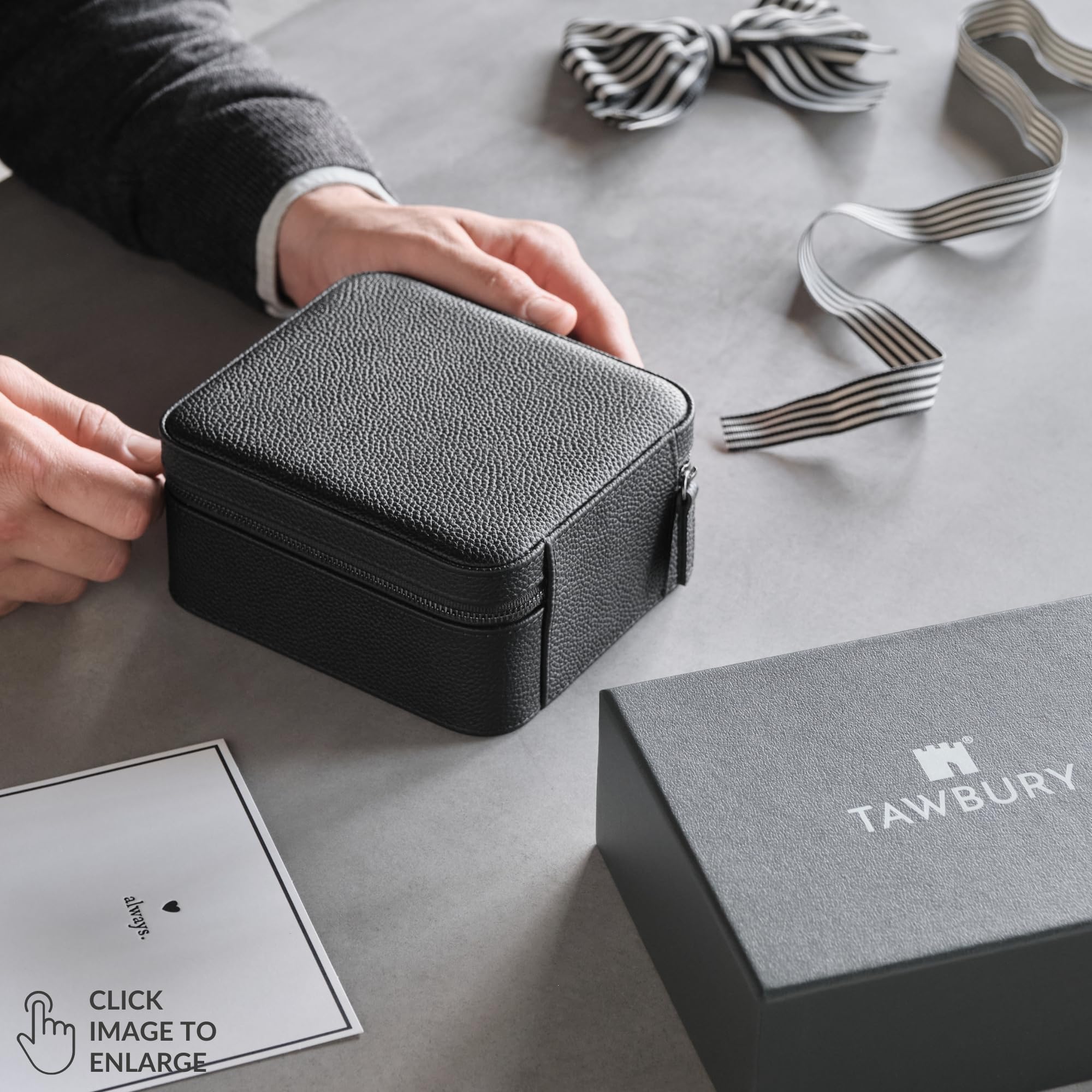 TAWBURY Custodia per orologi in pelle a 4 scomparti – Lussuosa custodia da viaggio nera da uomo | 4 orologi da viaggio da uomo