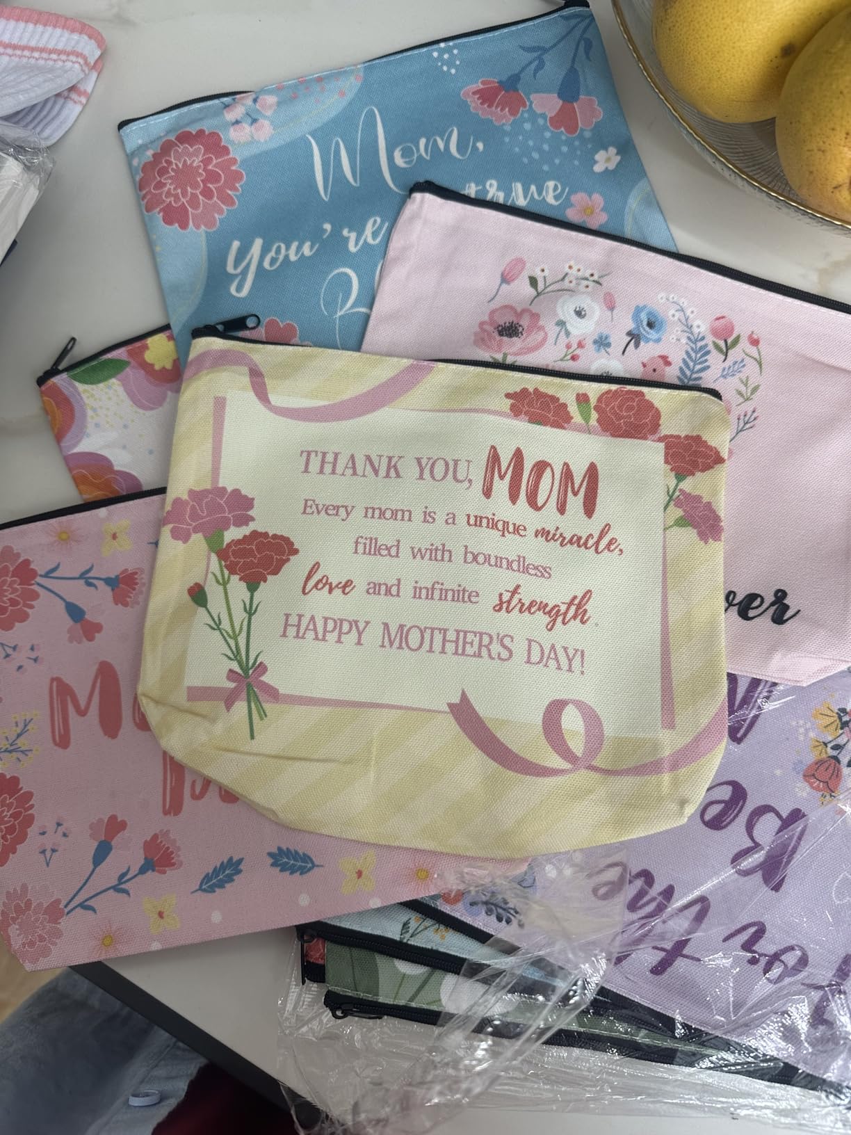 Landical 30 Pcs Mother's Day Makeup Bags Bulk, Mom Canvas Cosmetic Bags , Toiletry Zipper Pouch Travel Vacation Essentials, Mother Gift Bag for Mom Party Favors Supplies
