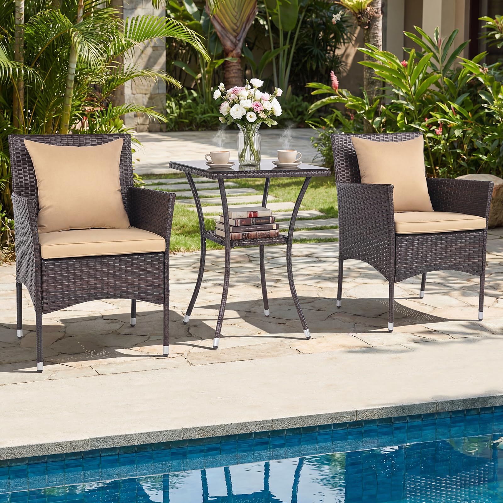 COSTWAY Rattan Gartenmöbel Set, Balkonmöbel Kleiner Balkon, Balkon Möbel mit 2 Sessel, Glastisch und Kissen, Gartenlounge 2 Personen, Sitzgruppe für Garten, Veranda, Poolbereich (Mix Braun+Beige)