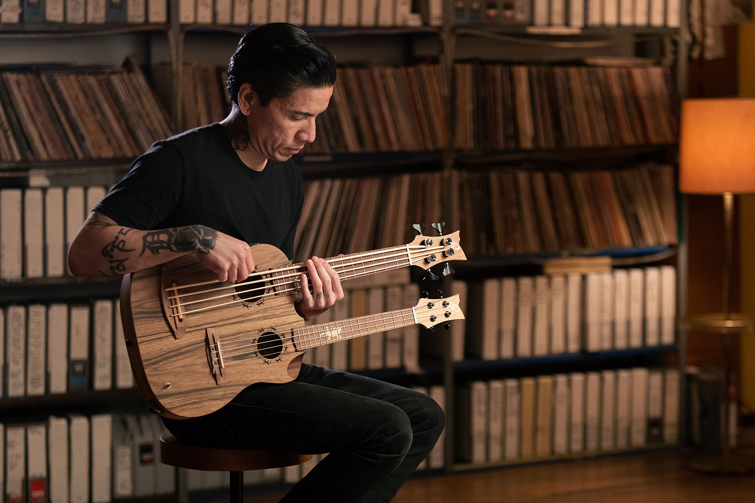 Ortega Guitars Double Neck Ukulele Elettro-Acustico – Tenor, Ukebass – Custom Built Series – Gig Bag Inclusa – Paldao, Natural (HYDRA-BSTE)