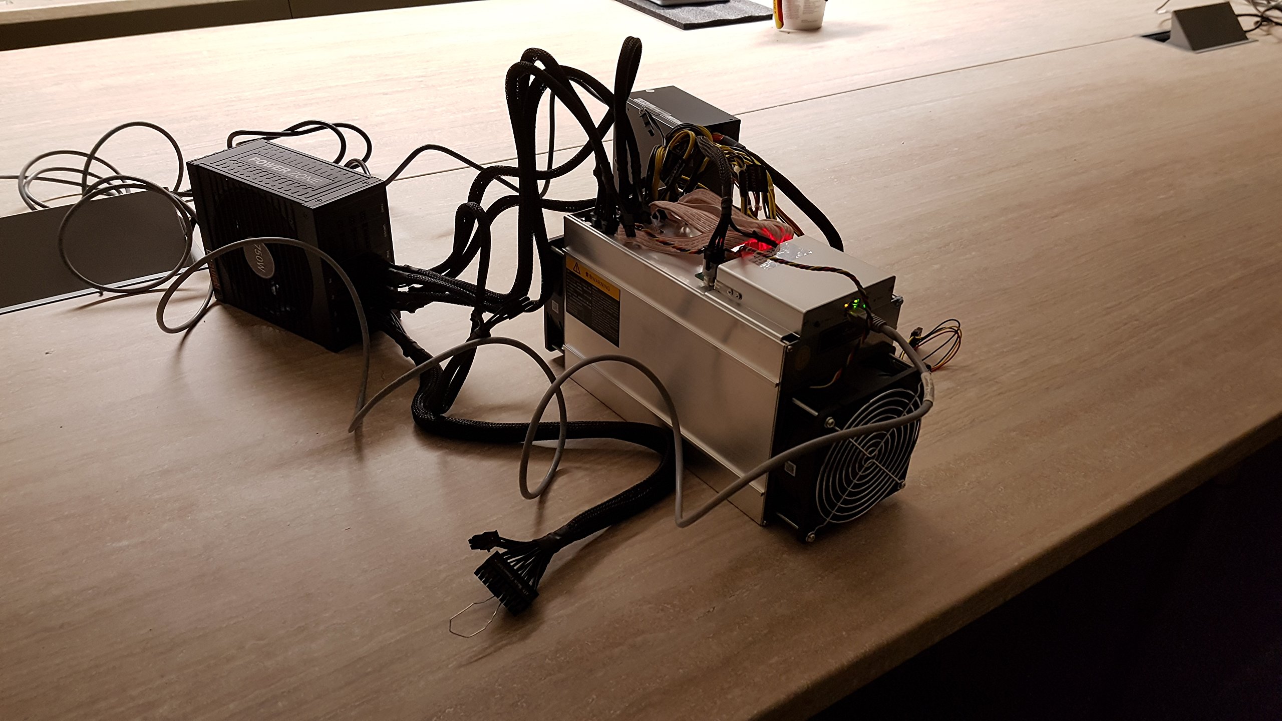Bitmain Antminer L3+ 504 MH/s PC24 Shop & servis 24 saat