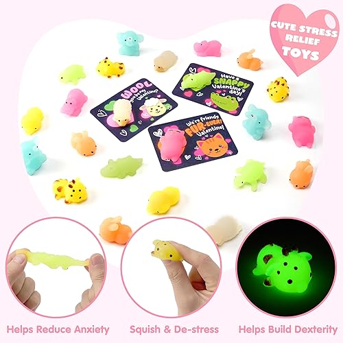 Miniatura 4 de JOYIN 36 paquetes de tarjetas de regalo de 9 diseños para el día de San Valentín con juguetes esponjosos Mochi que brillan en la oscuridad, juguetes