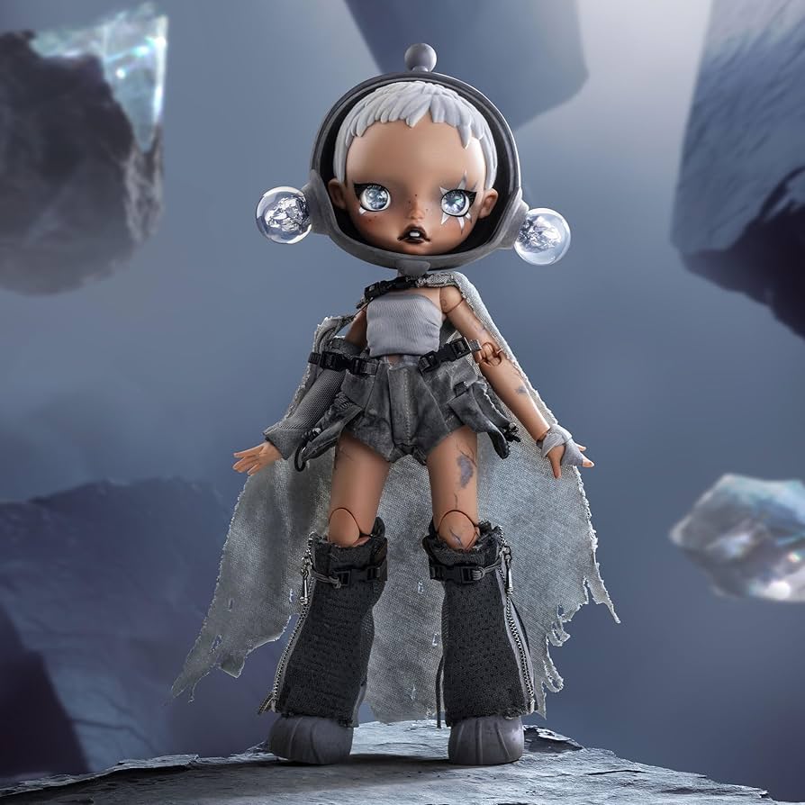 Amazon.com: POP MART SKULLPANDA × HAMCUS 1/6 Action Figure