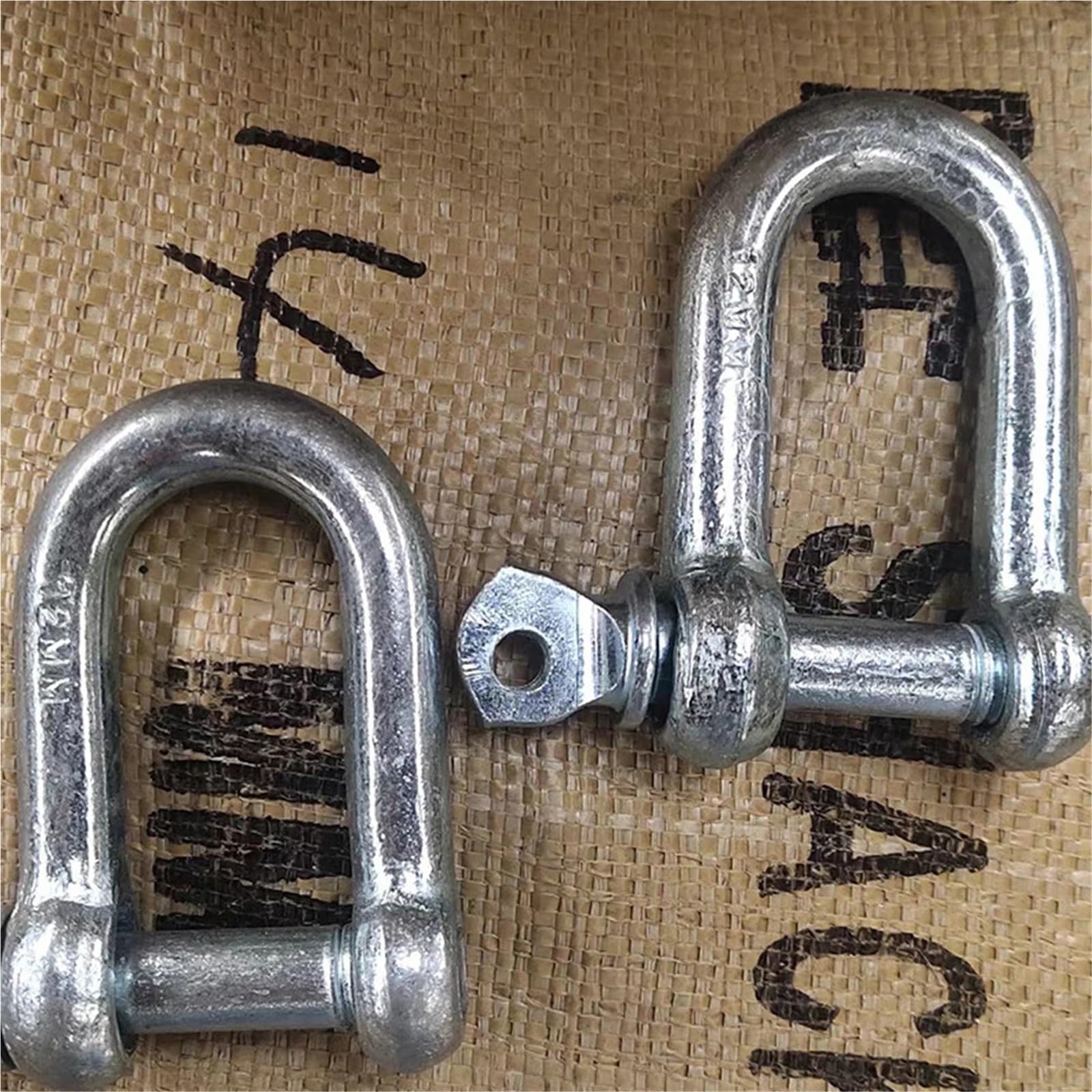 Manille de Levage 20-5 pièces D manille en acier titane robuste avec broches à vis chaîne câble de levage Camping au carbone M6 droite(20pcs)