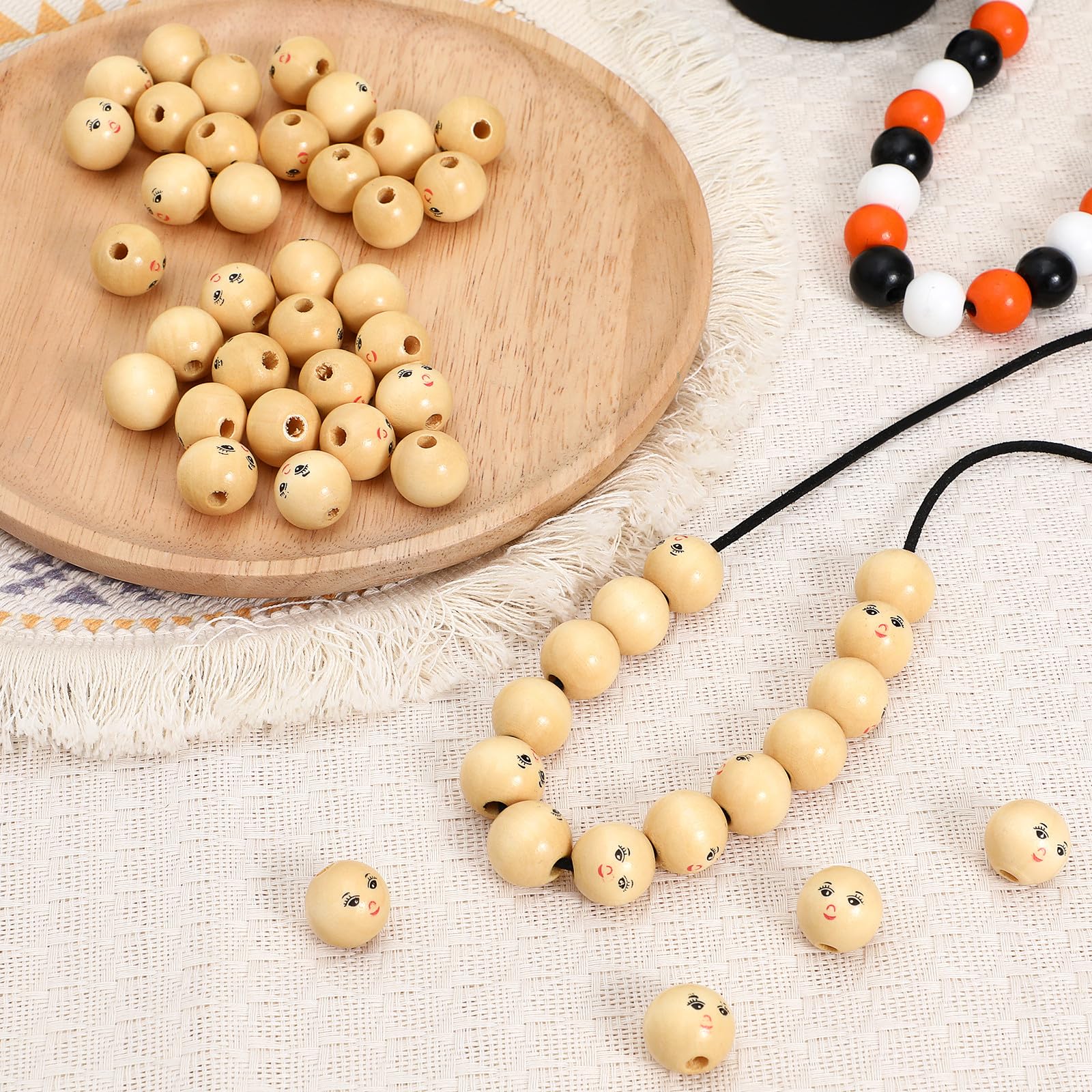 Alipis Cuentas de Madera Natural Redondas de 18 MM con Caras Alegres 50 Piezas para Manualidades Bricolaje y Bisutería Agujero para Enhebrar Ideales para Pulseras y Decoración