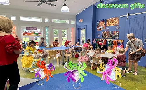 Miniatura 5 de Paquete de 20 mini juguetes para ansiedad de arañas de Halloween a granel para adultos y niños, regalos de fiesta y estudiantes en el aula