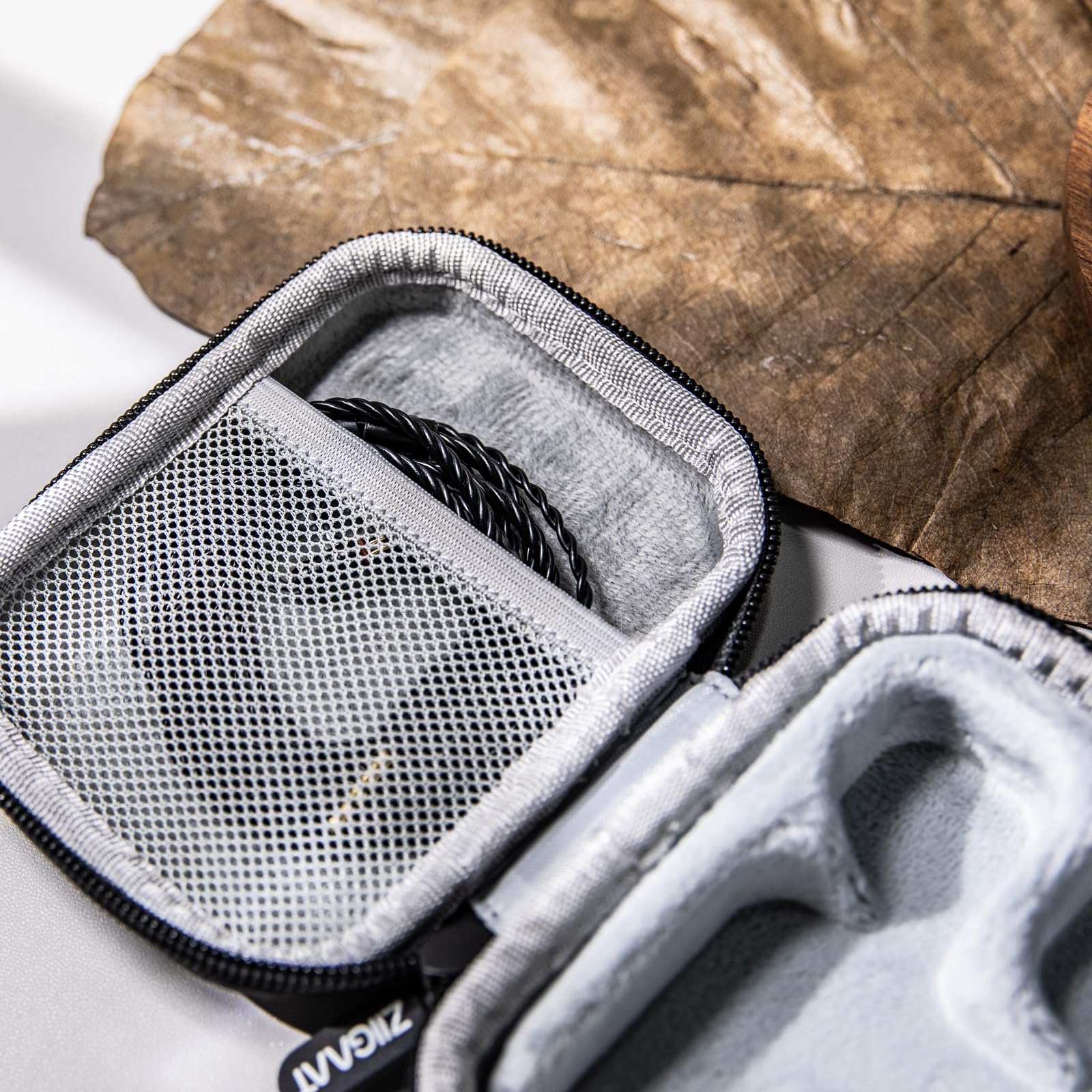 Linsoul Kiwi Ears Astral 1DD+6BA In Ear Monitor Ibrido,Cuffie cablate,Auricolari HiFi per Studio di Registrazione + ZiiGaat PELLEPOD Custodia in Pelle per Auricolari,Borsa Impermeabile per IEM