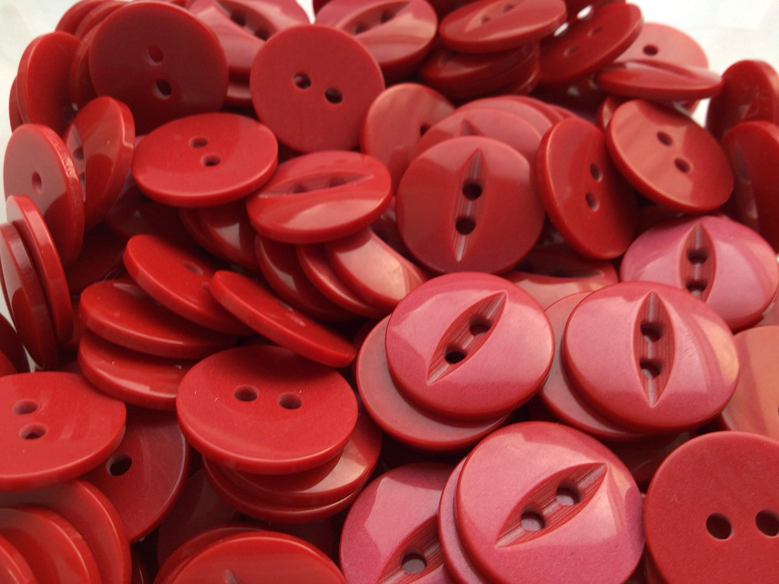 Buttons Red 30 Round Fish Eye Size 26 (16 Mm) X 50