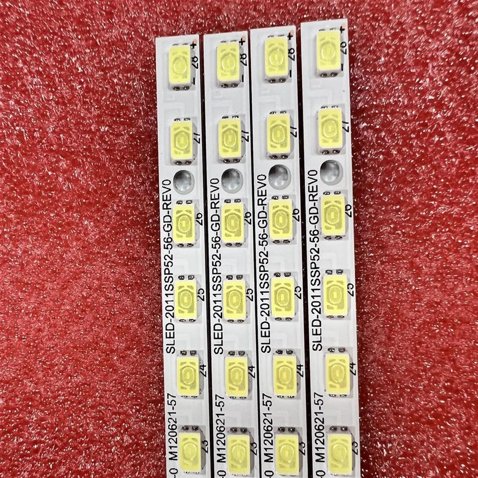 4 pz/Set Striscia di Retroilluminazione A LED 56LED Compatibile for TV LCD-52LX830A LCD-52LX530A SLED 2011SSP52 56