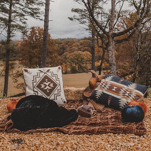 Miniatura 6 de HiEnd Accents Stella - Manta de terciopelo de seda sintética color marrón cobre, 50 x 60 pulgadas, manta de felpa suave y acogedora de doble