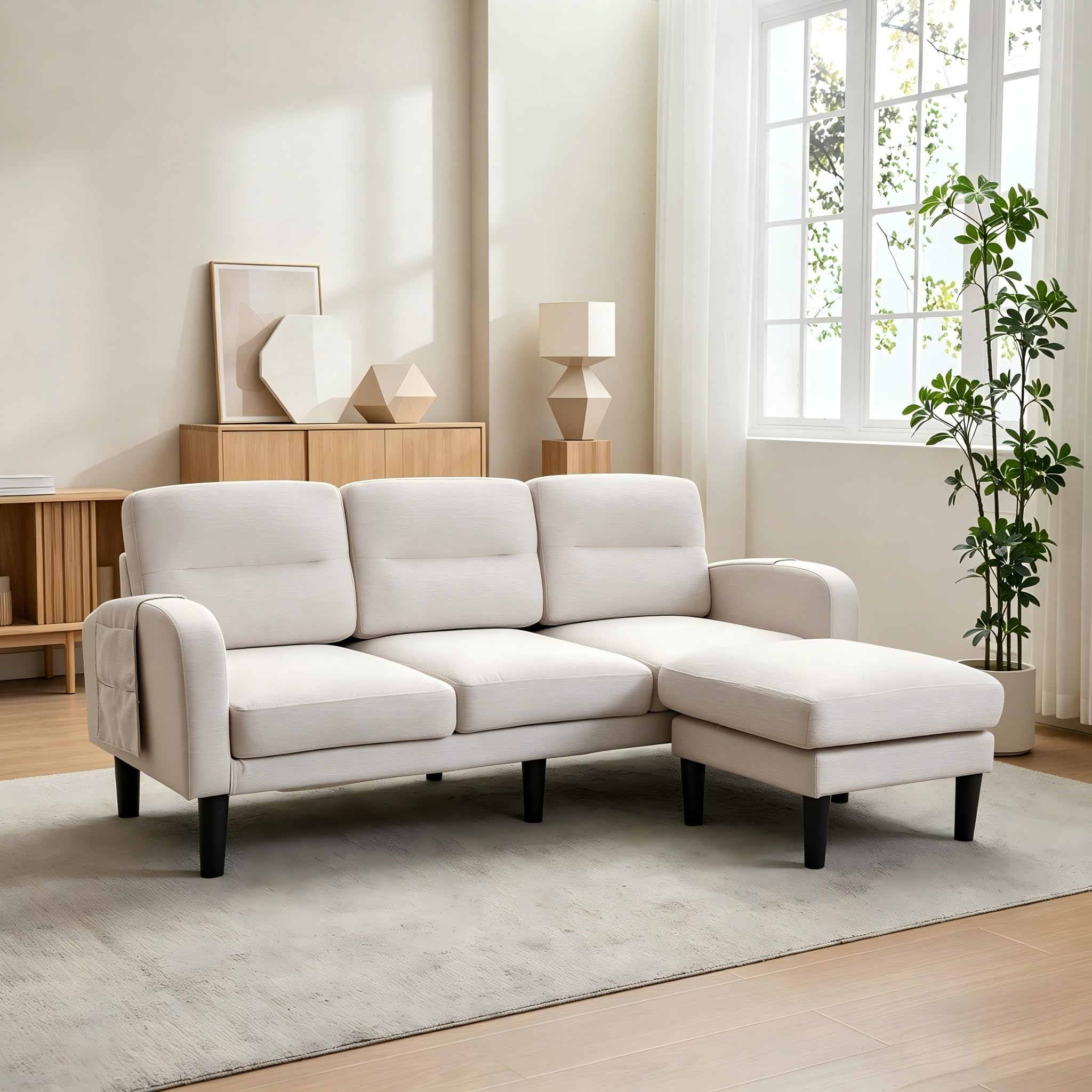 Sofá de 3 plazas REXO en forma de L con chaise longue beige, un sofá pequeño con bolsillo lateral.
