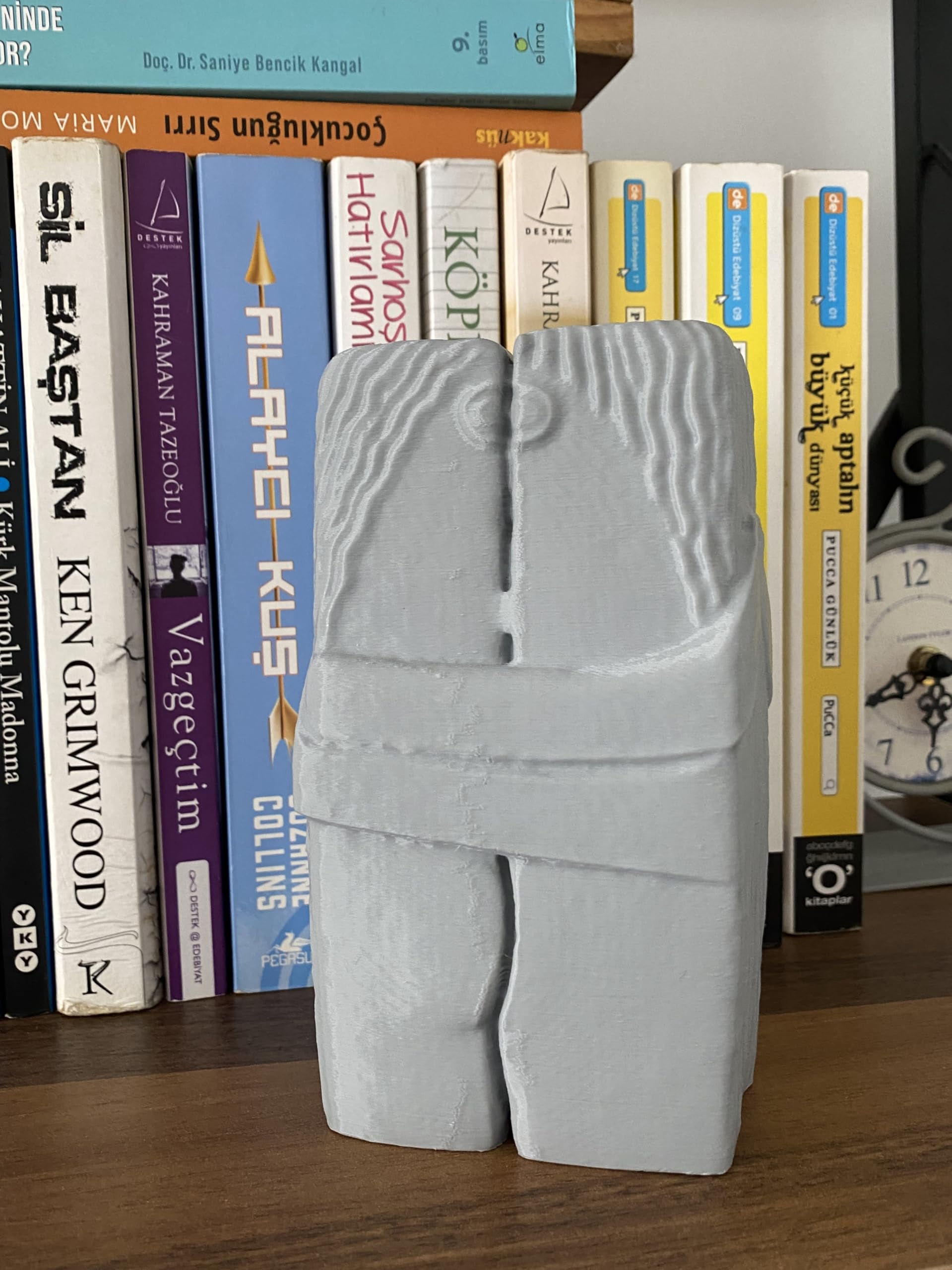 The famous sculpture The Kiss by Constantin Brâncuși, the first of the Kisses cycle, is presented at Art Safari Love Edition for ten days. - Empower Art & Artists
