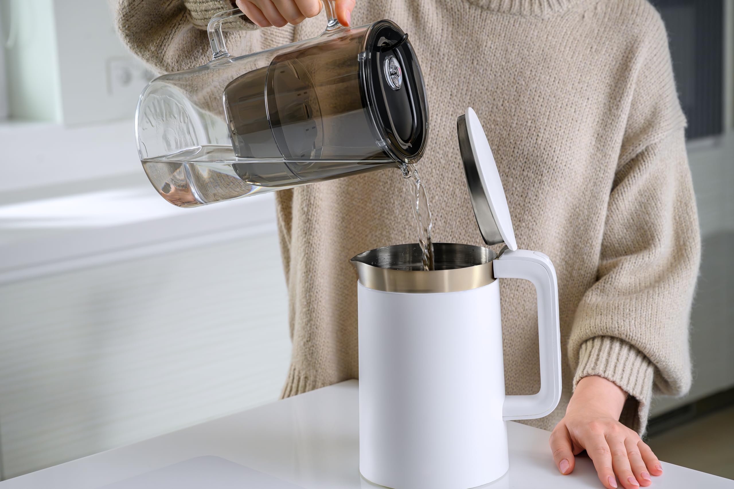 AQUAPHOR Carafe Filtrante en Verre avec 1 filtre MAXFOR+ 200 L - Capacité 2,5 L - Noir