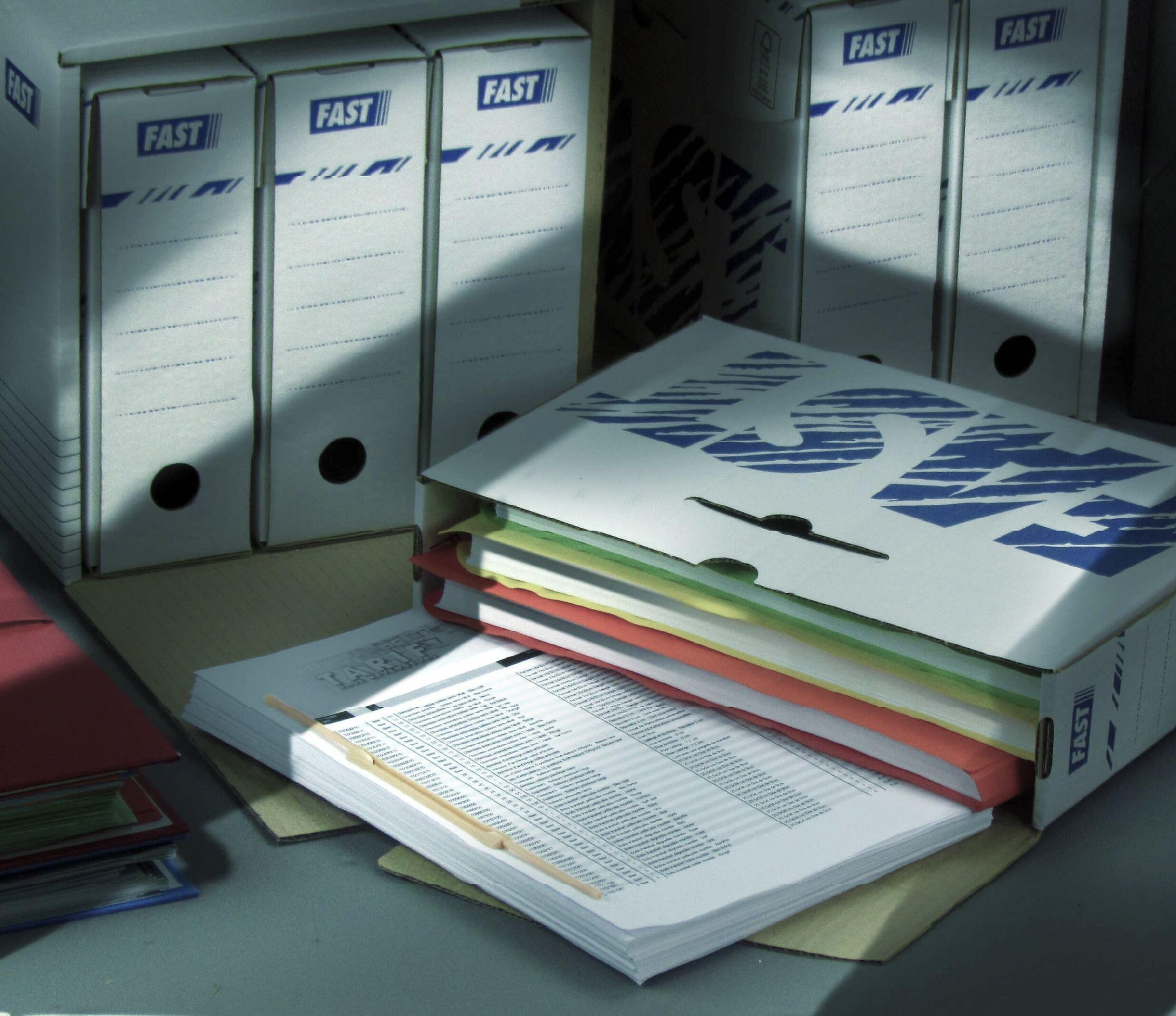 Fast Lot de 25 Boîtes Archives en Carton Dos 15cm Montage Manuel Blanc / Bleu