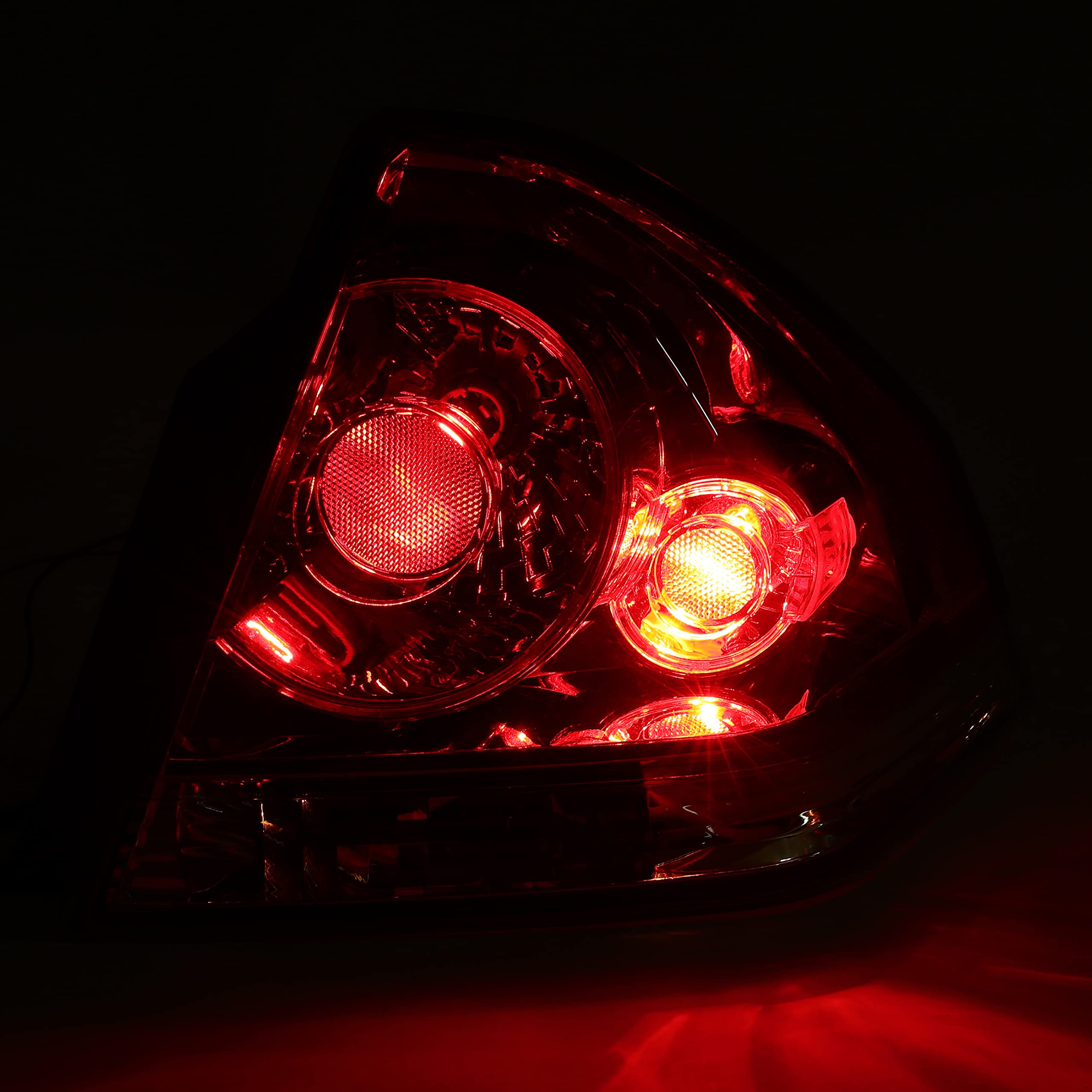 Pair Of Red Tail Light Assemblies With Bulbs – For Chevy Impala 2006-2013 (Limited Models 14-16)