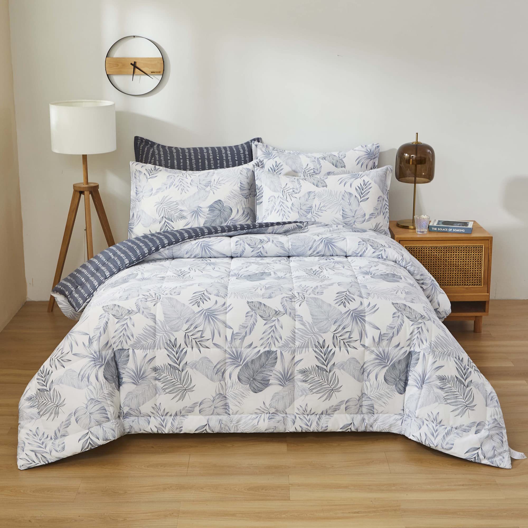 100% Cotton Palm Leaf Printed Summer Comforter Set, Ultra Lightweight Tropical Style White Thin Comforter, Elegant Plant Pattern Reversible Down Alternative Bedding Sets, Queen Size, 3Pcs