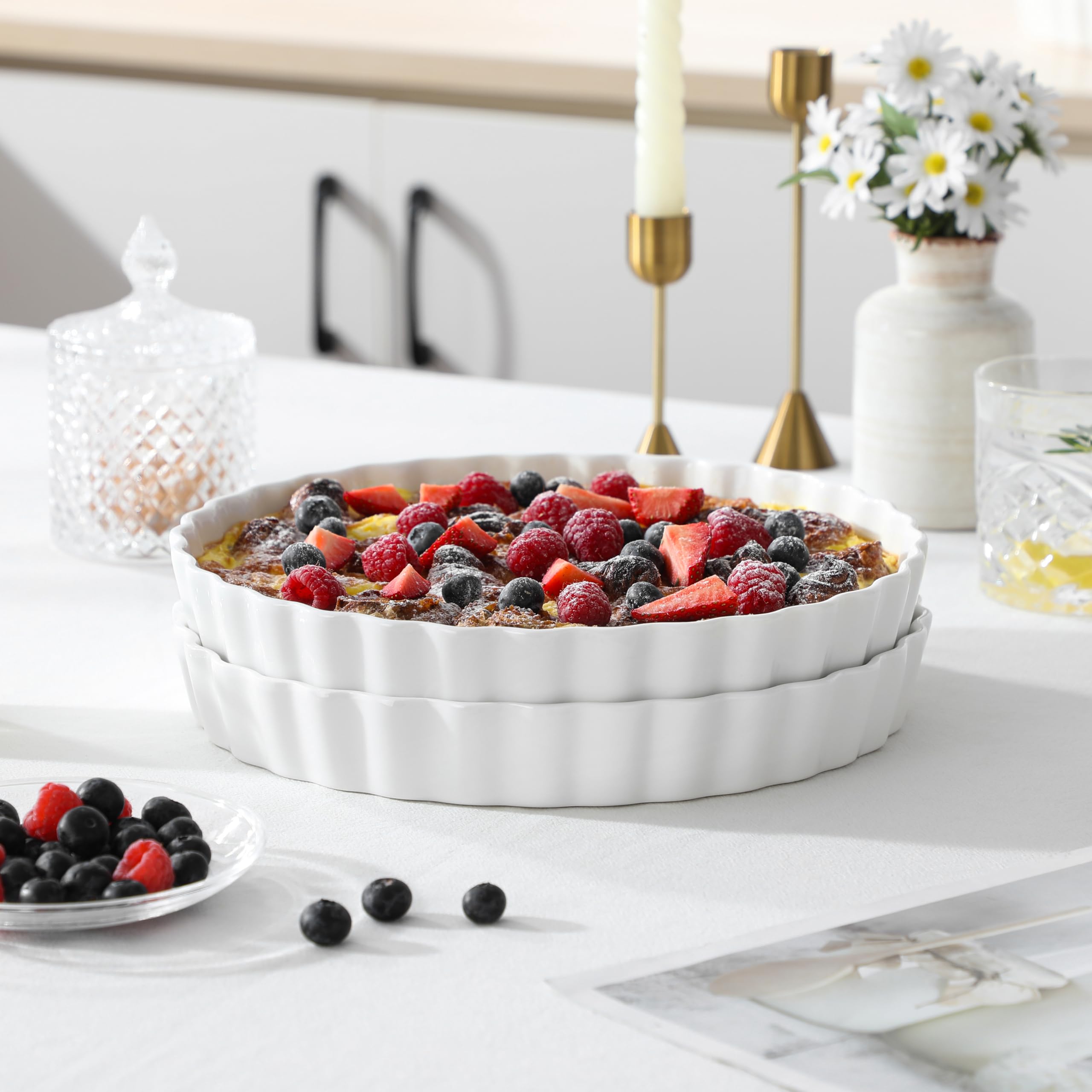 LOVECASA, Ensemble de 2 Moules à Tartes, φ 26cm, Plat de Cuisson en Porcelaine de 1580ml, Convient pour Muffins, Pâtisseries, Quiches, Pizzas, Pâtes, et Barbecue - Blanc