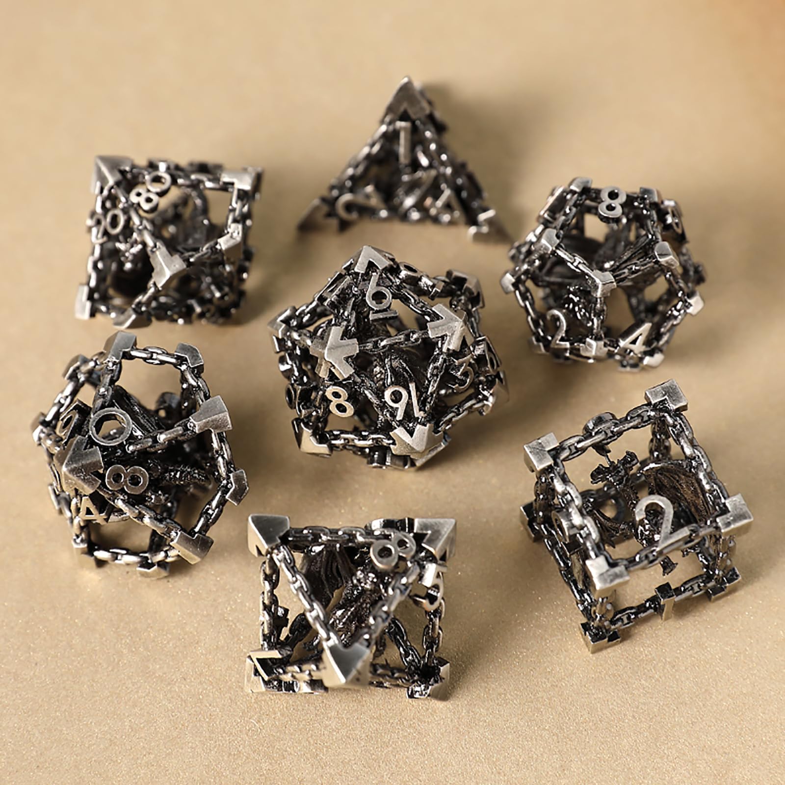 Metal DND Dice Set 7 Hollow 3D Dragon DND Dice Polyhedral Dice D20 D12 D10 D% D8 D6 D4 for Dungeons & Dragons RPG Board Table Games RPG MTG Games