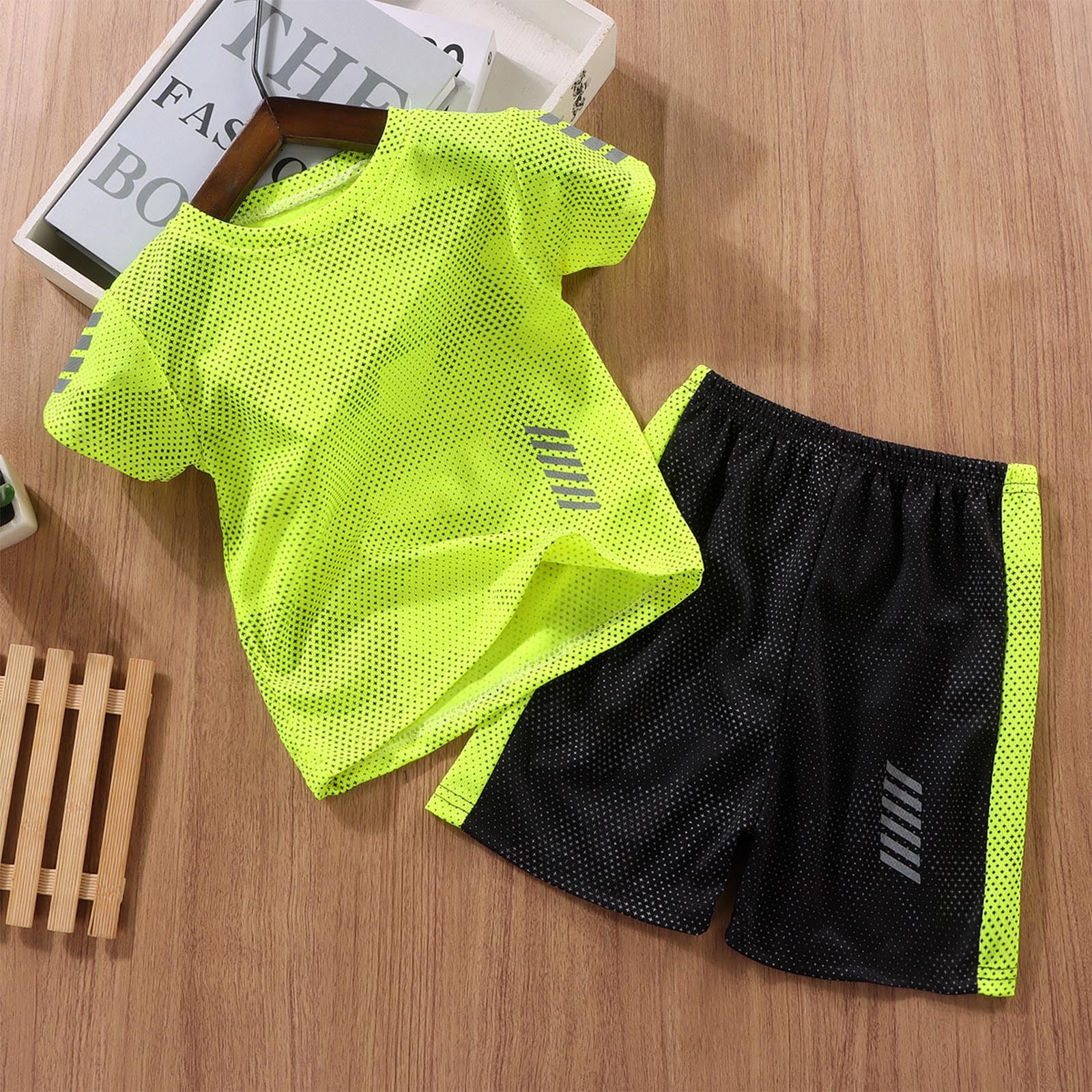 XINYUNZU Survêtement d'été pour enfant - Séchage rapide - Short de sport - T-shirt et short - Pour garçon de 2 à 11 ans