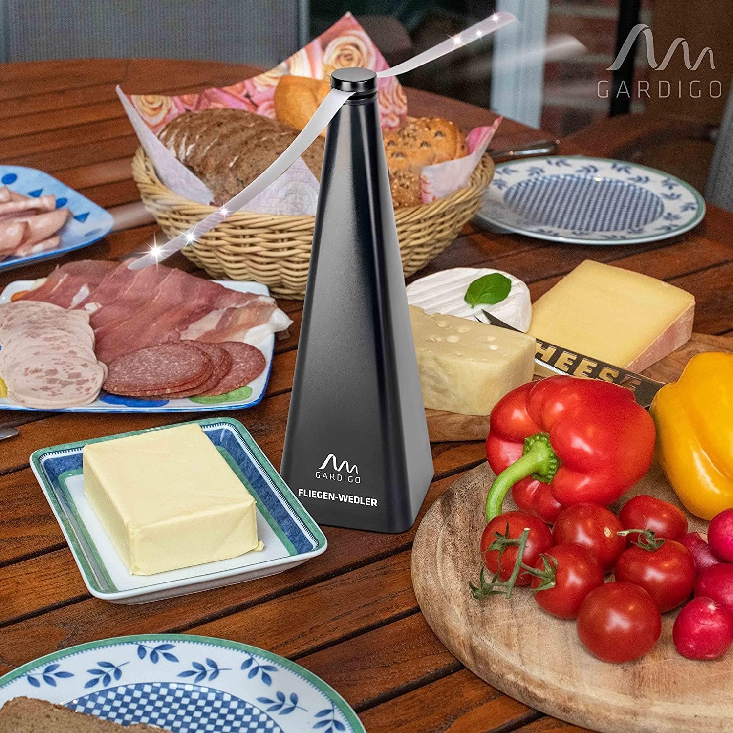 GARDIGO® Repellente Mosche Professionale con Base Ricarica USB | Scacciamosche Cibo per Casa, Giardino, Ristorante, Catering | Ventilatore da Tavolo Anti Mosche Esterno, Interno | Anti Moscerini